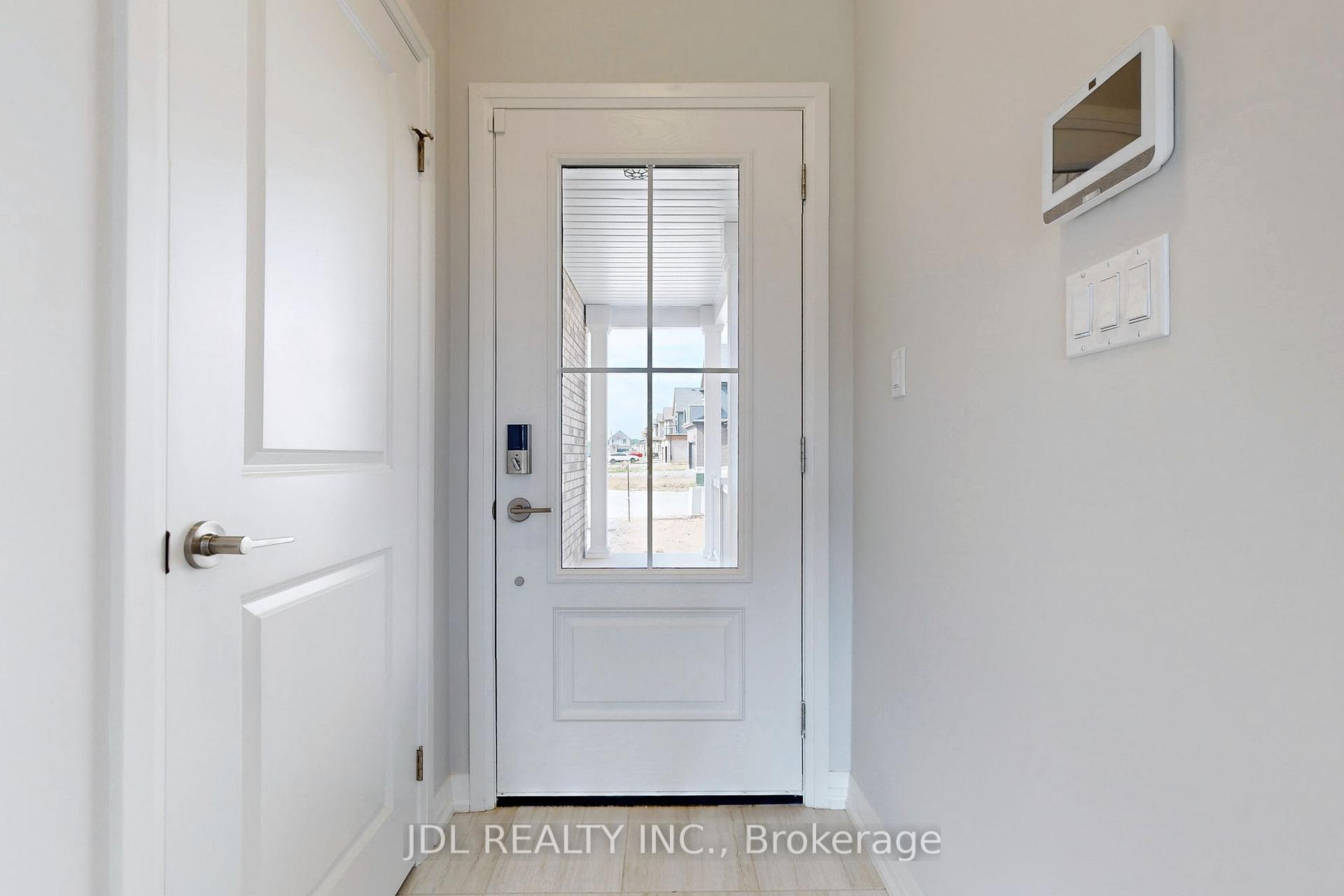 Photo 8 of Unit 1, 7461 Majestic Trail, Niagara Falls, Brown — HOMEH
