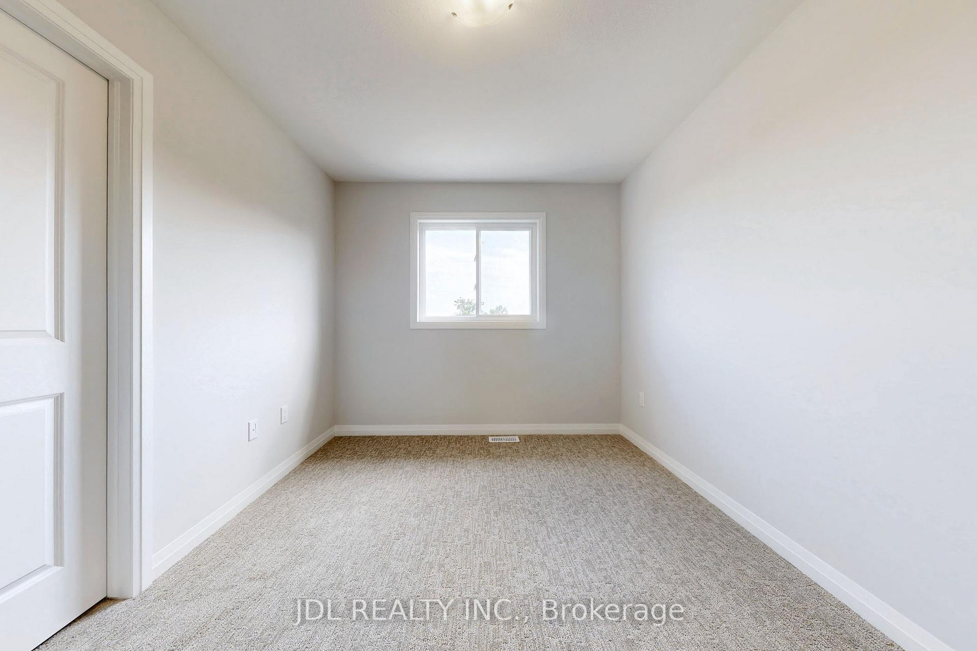 Photo 12 of Unit 1, 7461 Majestic Trail, Niagara Falls, Brown — HOMEH