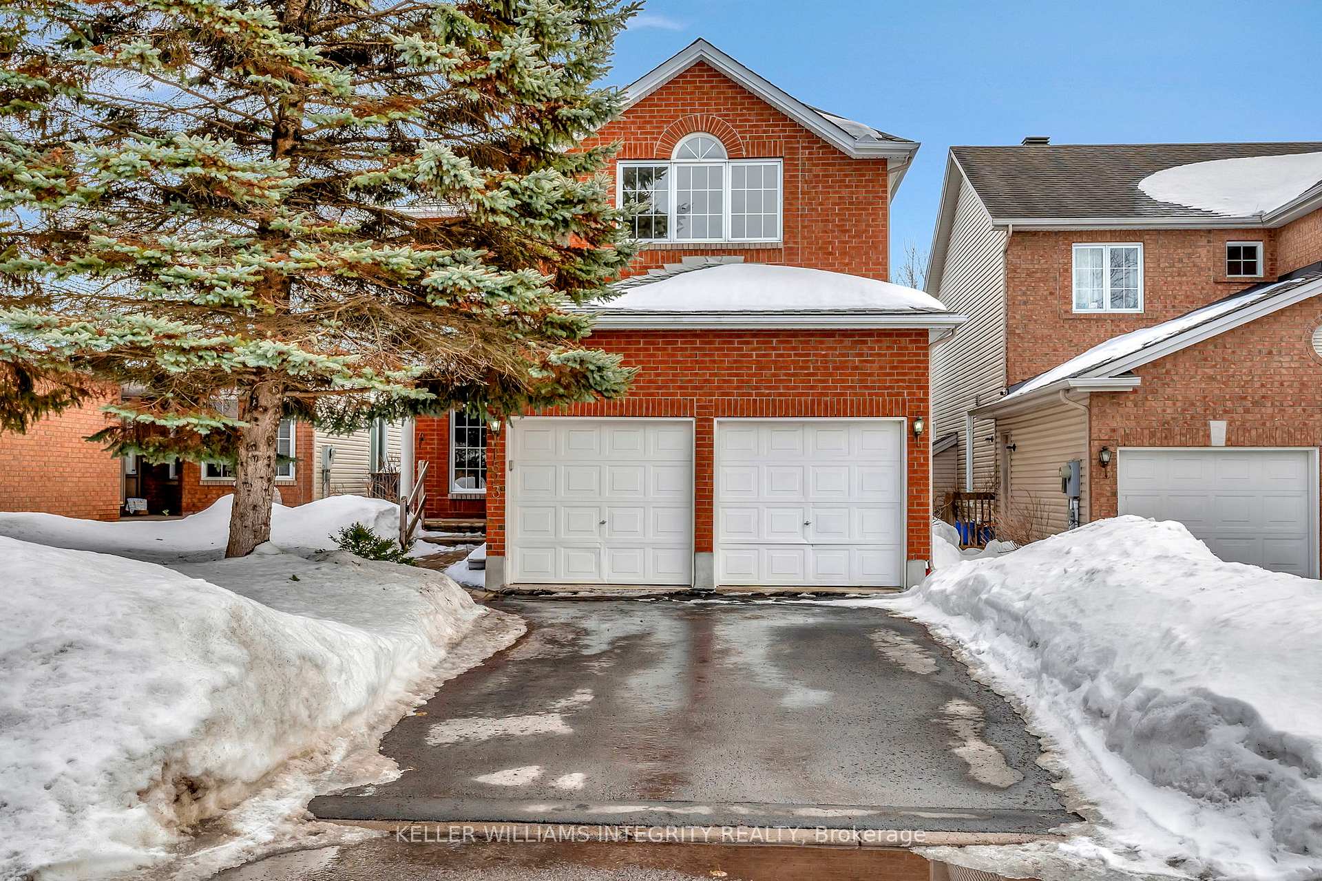 Front of 1523 Bonneville Crescent