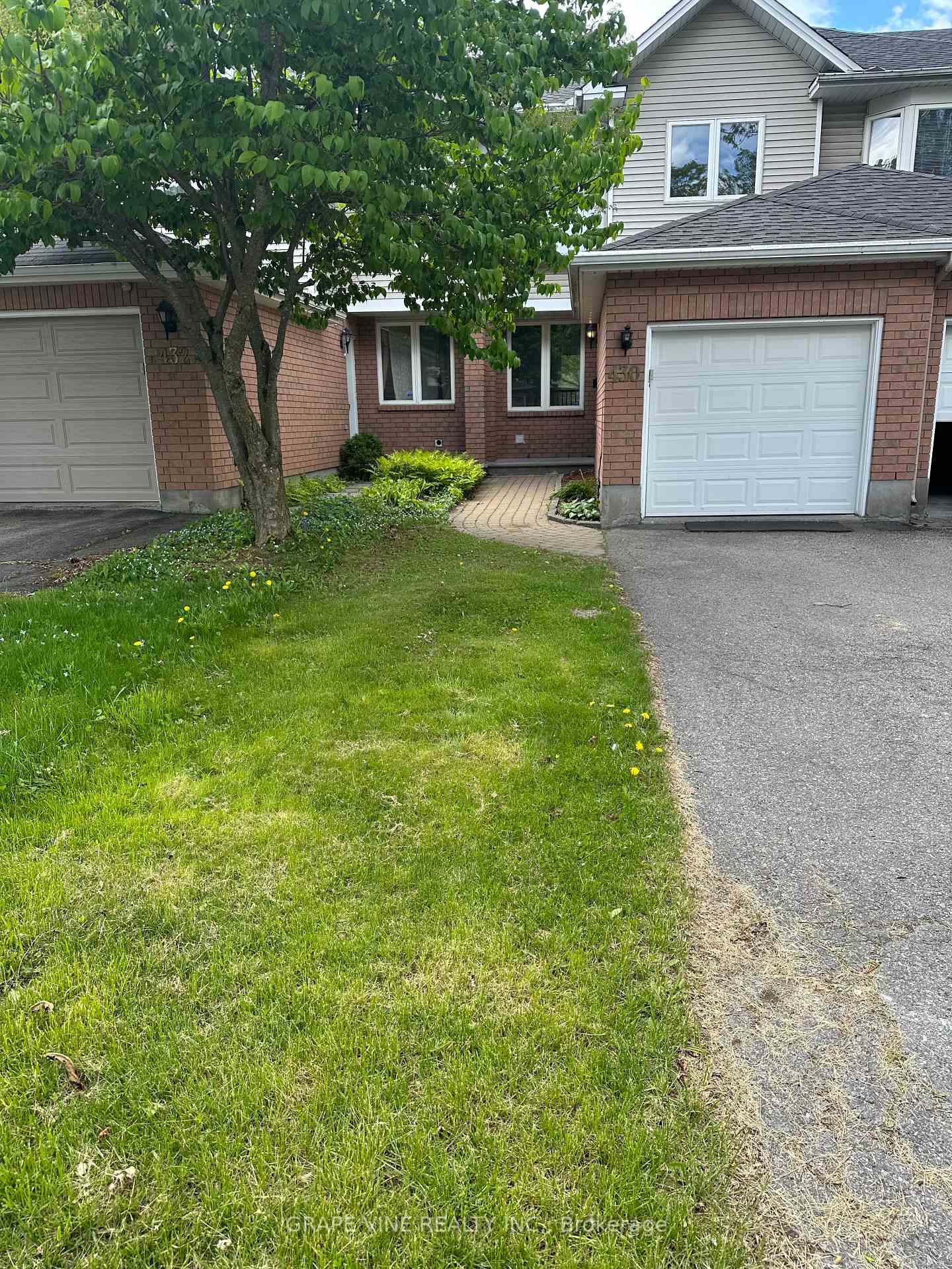 Photo 1 of 430 Lawler Crescent, Ottawa, Chatelaine Village — HOMEH