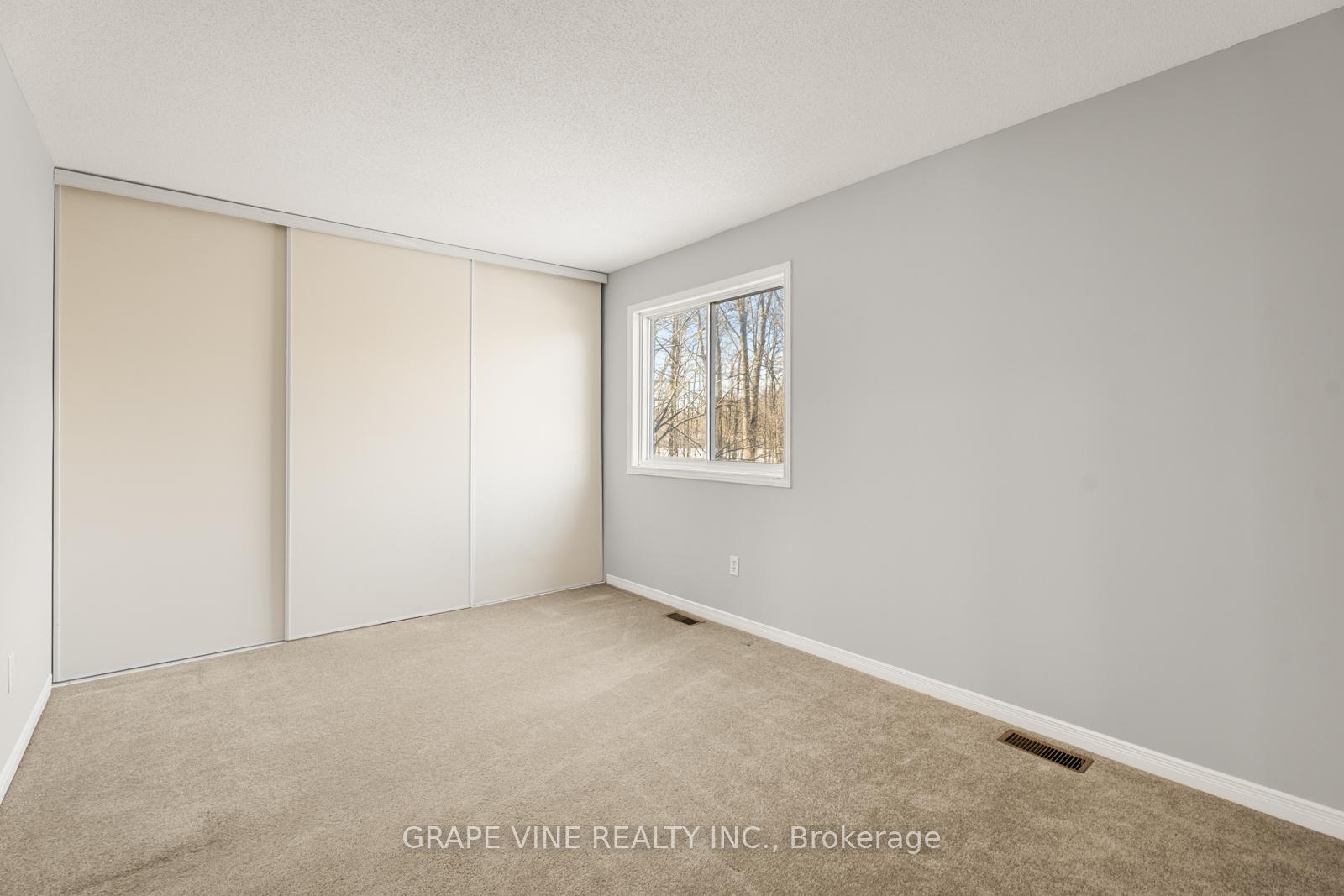 Photo 21 of 430 Lawler Crescent, Ottawa, Chatelaine Village — HOMEH
