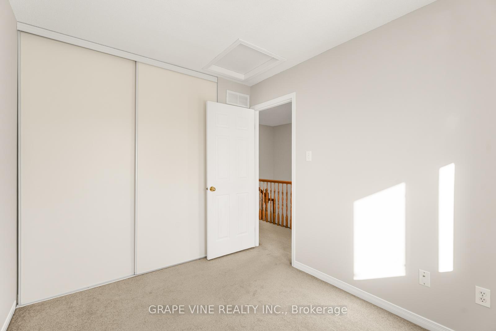 Photo 28 of 430 Lawler Crescent, Ottawa, Chatelaine Village — HOMEH