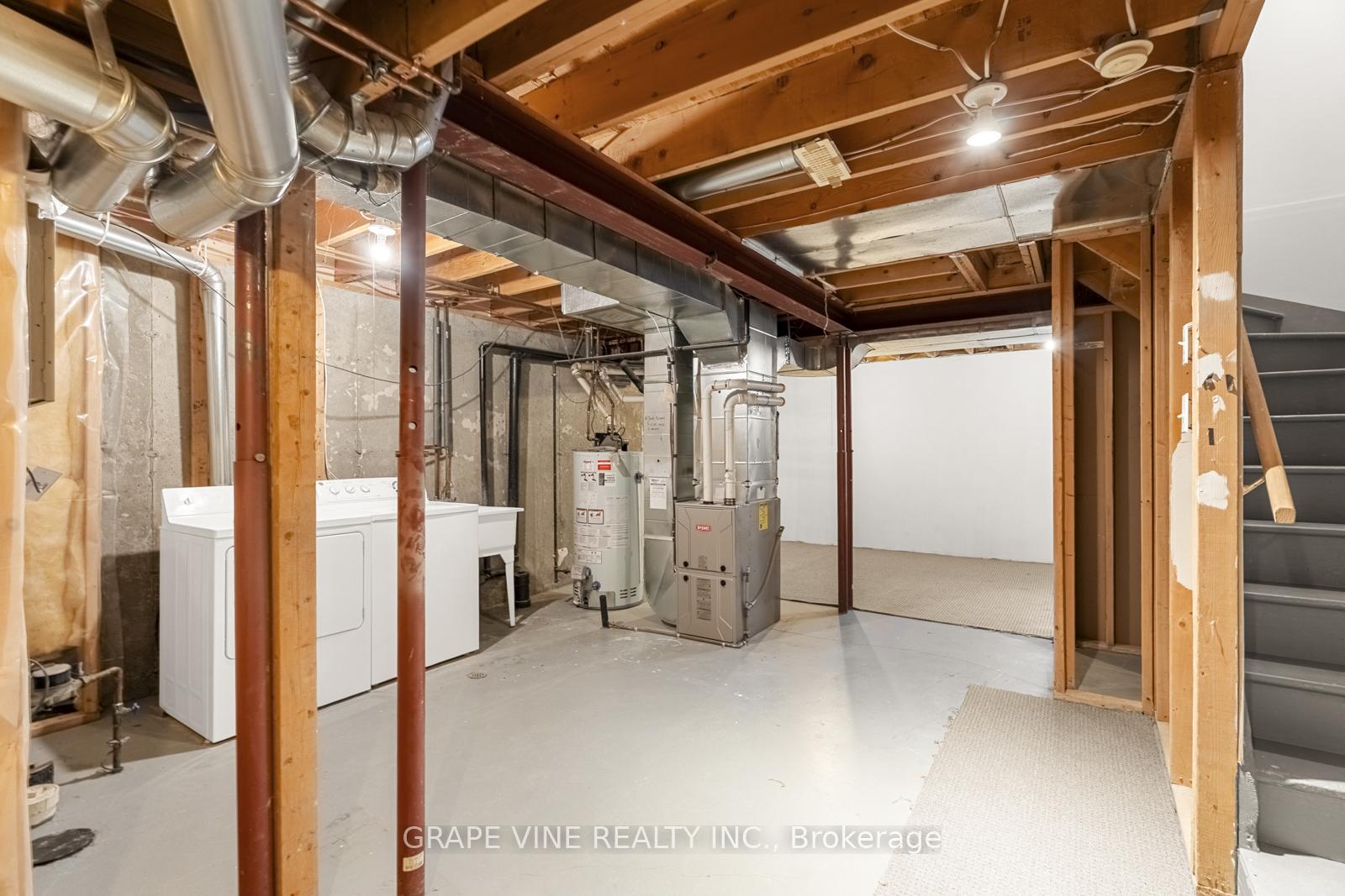 Photo 29 of 430 Lawler Crescent, Ottawa, Chatelaine Village — HOMEH