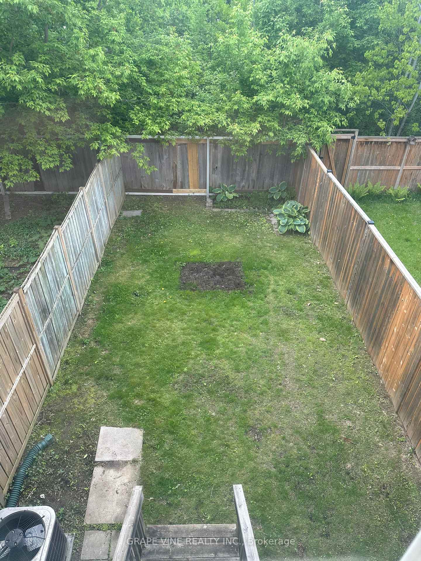 Photo 32 of 430 Lawler Crescent, Ottawa, Chatelaine Village — HOMEH