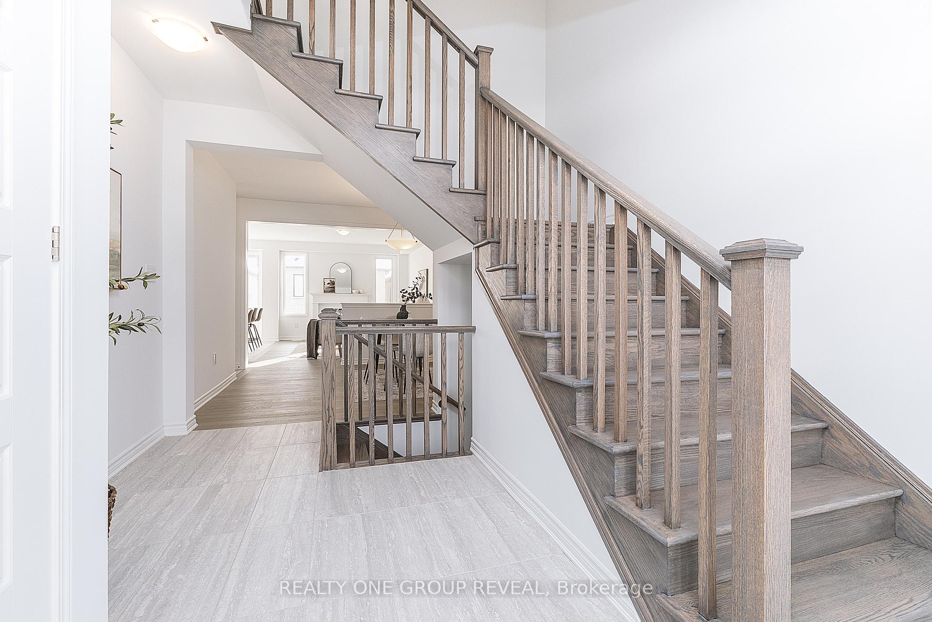 Photo 3 of 3352 Marchington Square, Pickering, Rural Pickering — HOMEH