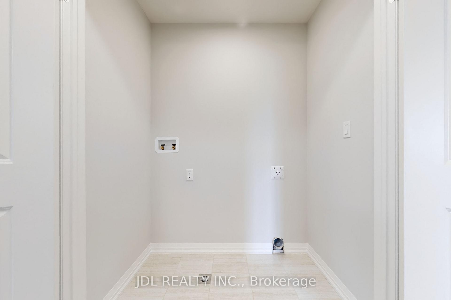 Photo 22 of Unit 2, 7461 Majestic Trail, Niagara Falls, Brown — HOMEH