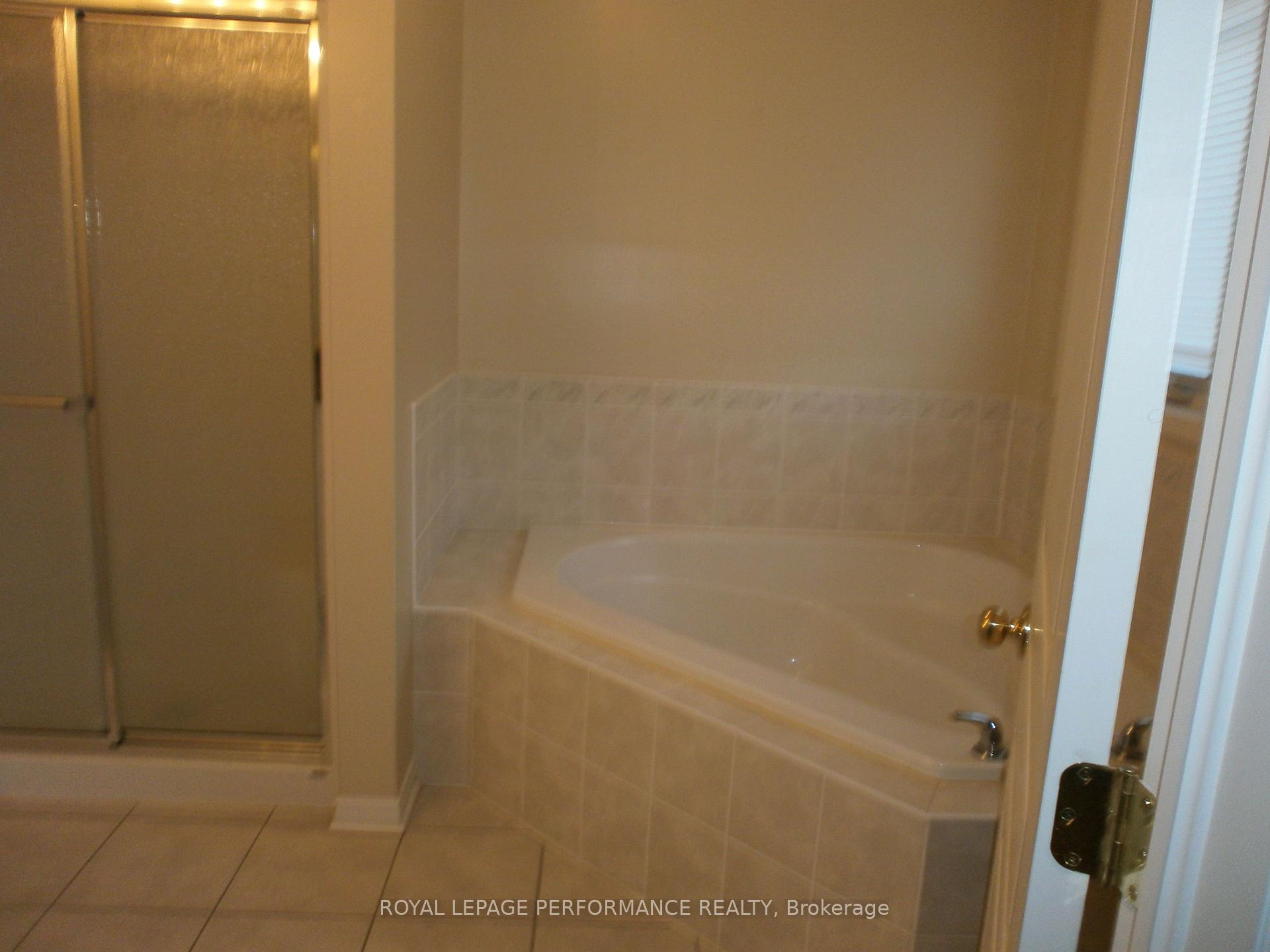 Photo 8 of 703 Percifor Way, Ottawa, Mer Bleue/Bradley Estates/Anderson Park — HOMEH