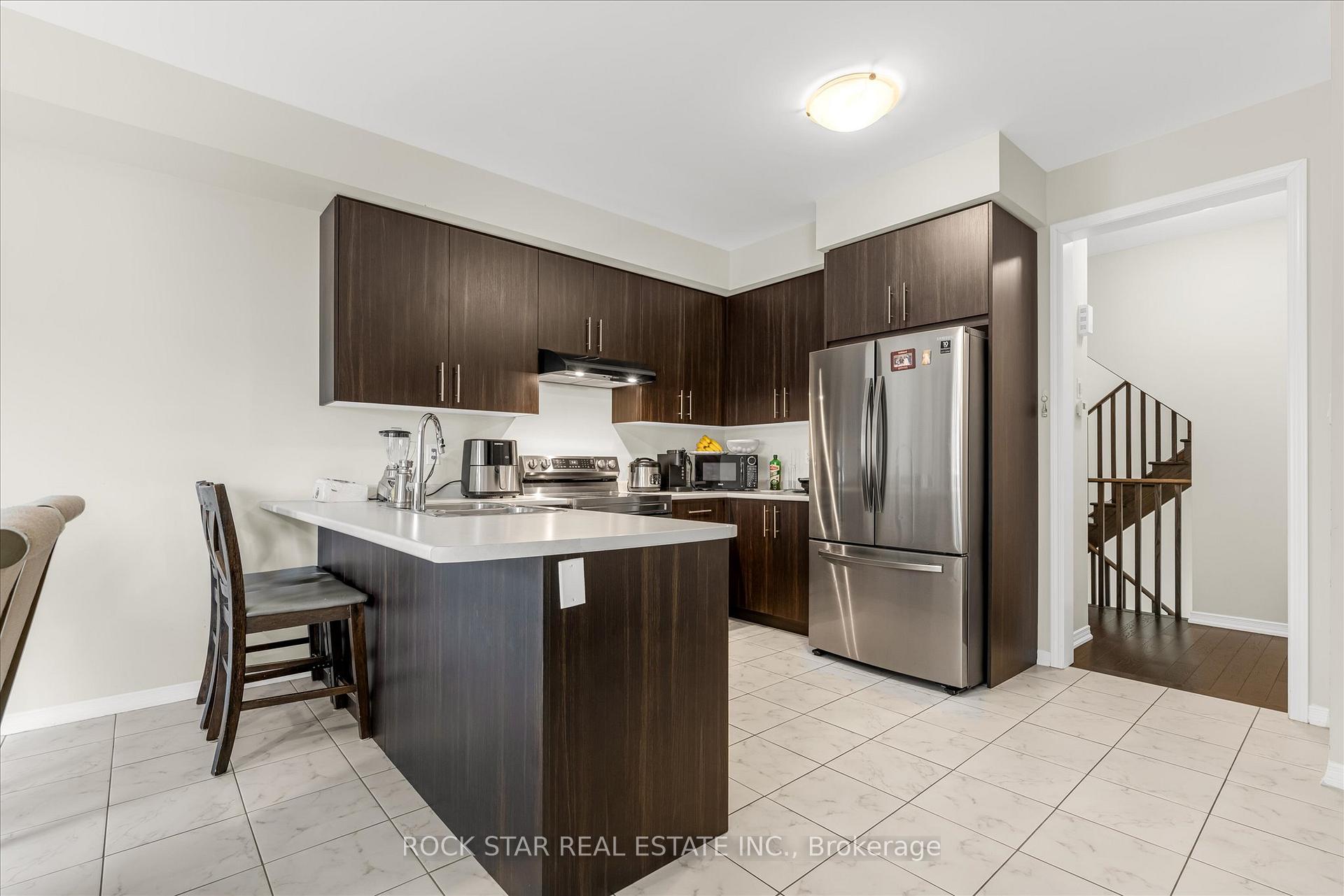 Photo 14 of Unit 29, 8317 Mulberry Drive, Niagara Falls, Brown — HOMEH