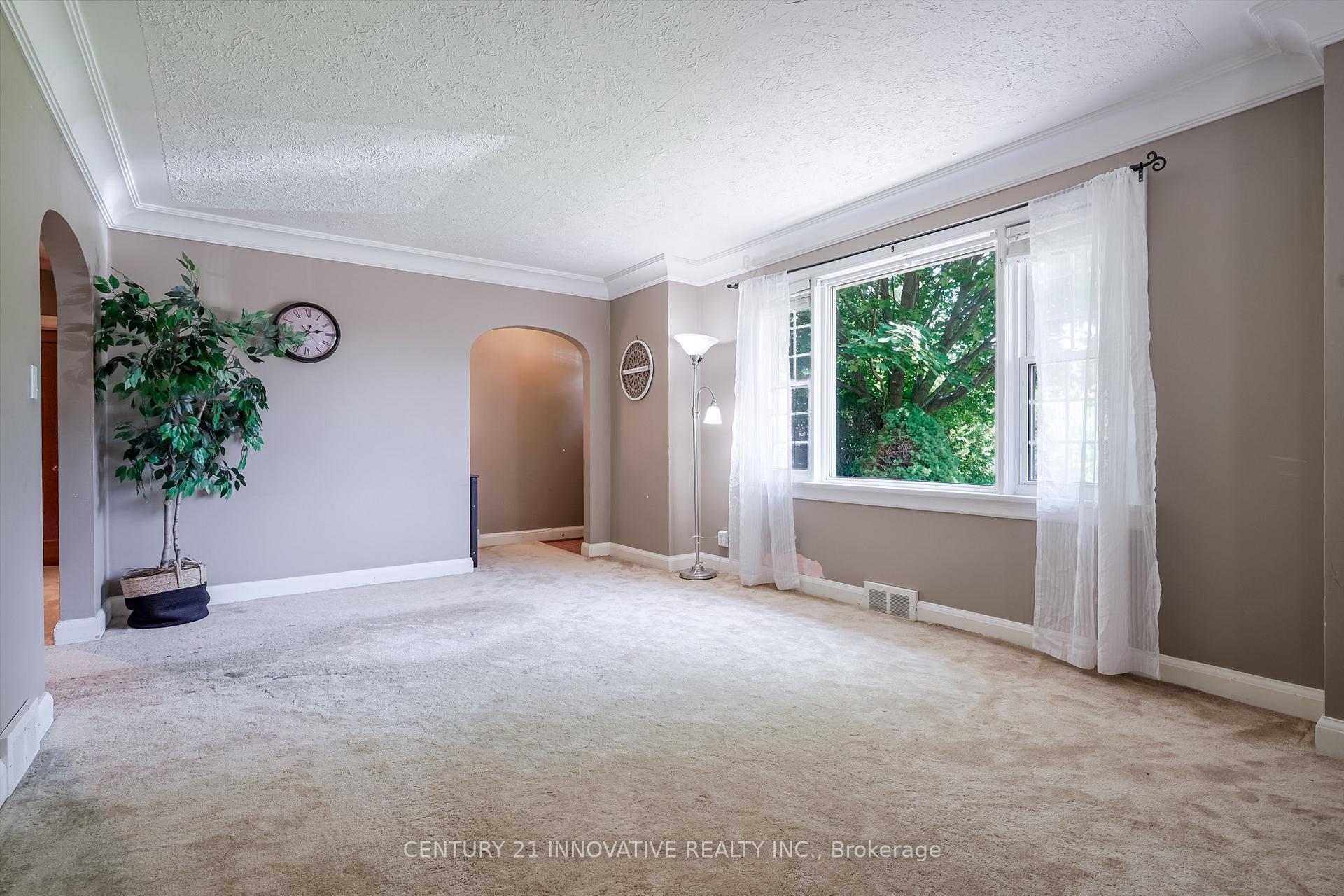 Photo 8 of 1052 King Street E, Oshawa, Eastdale — HOMEH