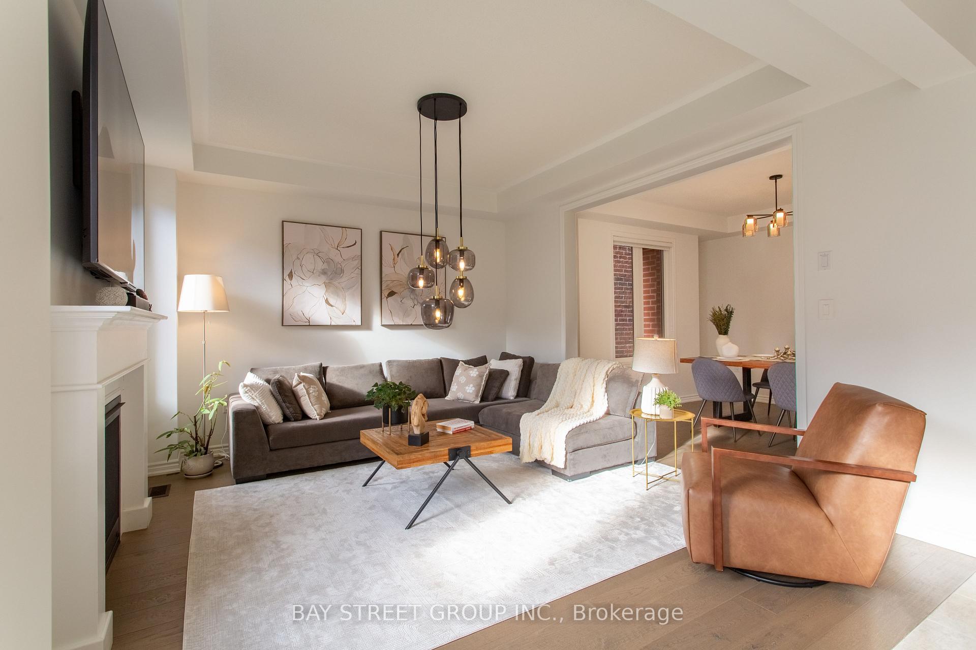 Photo 2 of 1409 Mockingbird Square, Pickering, Rural Pickering — HOMEH