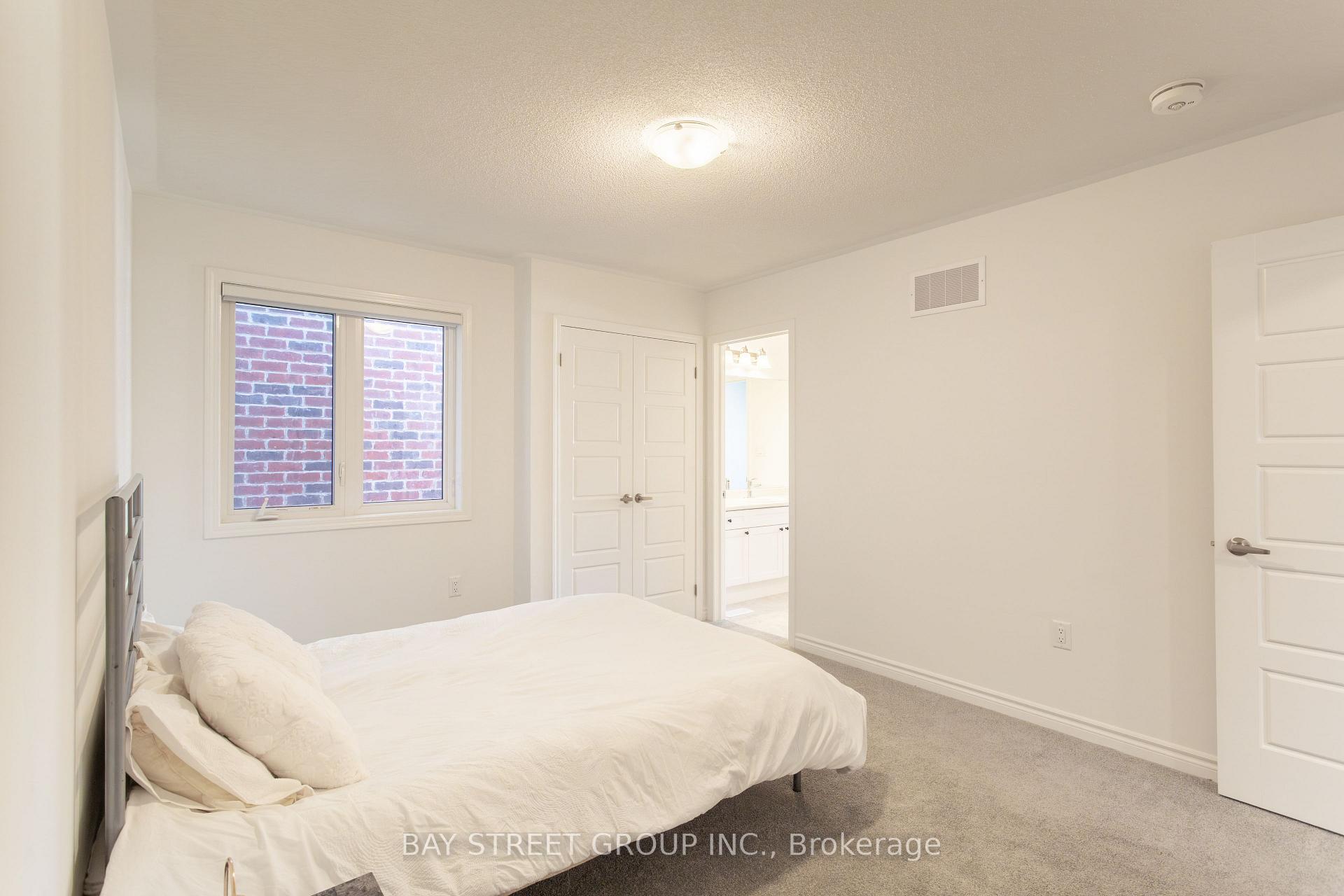 Photo 24 of 1409 Mockingbird Square, Pickering, Rural Pickering — HOMEH