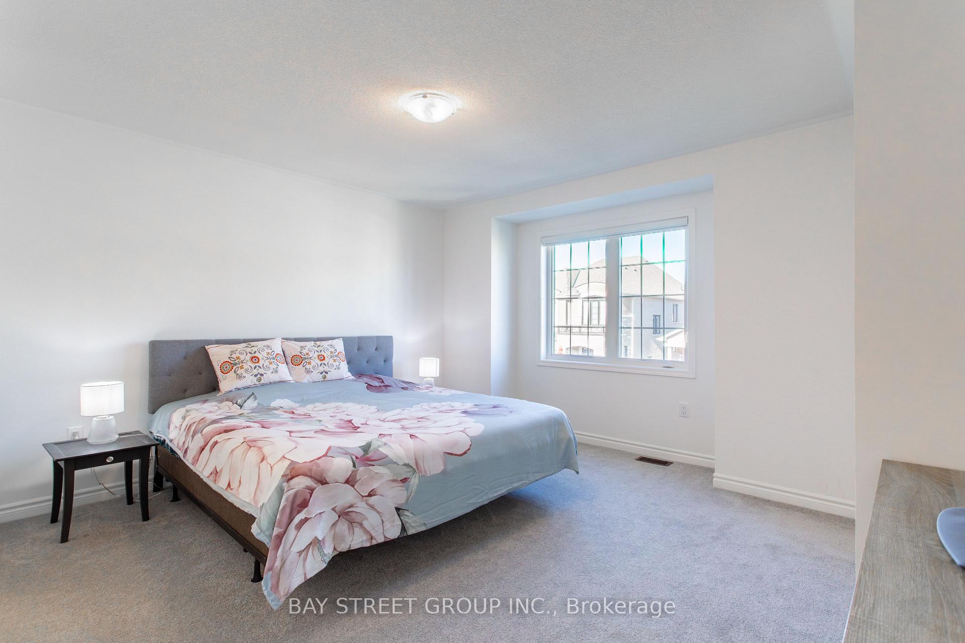 Photo 26 of 1409 Mockingbird Square, Pickering, Rural Pickering — HOMEH