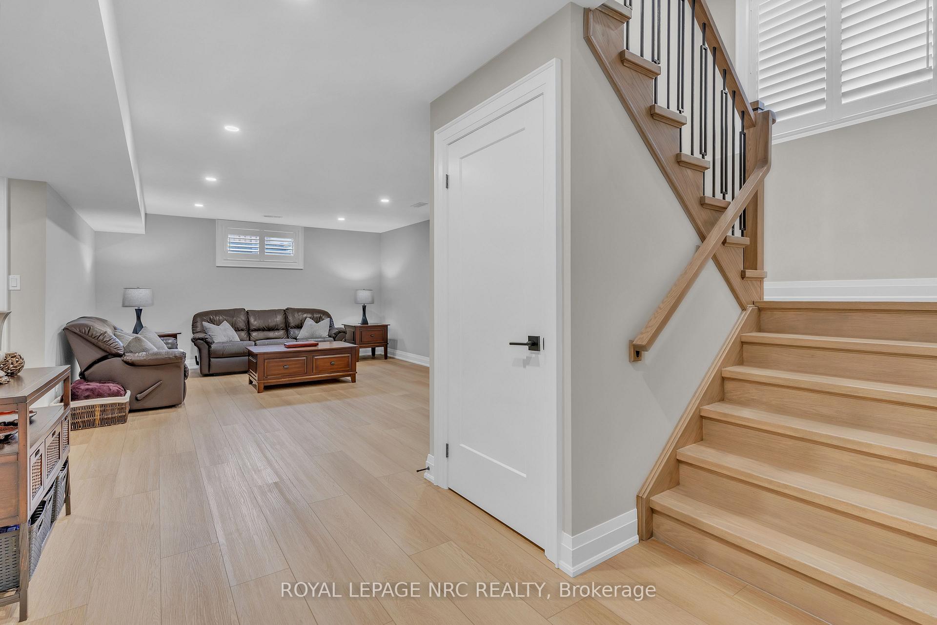 Photo 5 of 22 Swan Avenue, Pelham, Fonthill — HOMEH