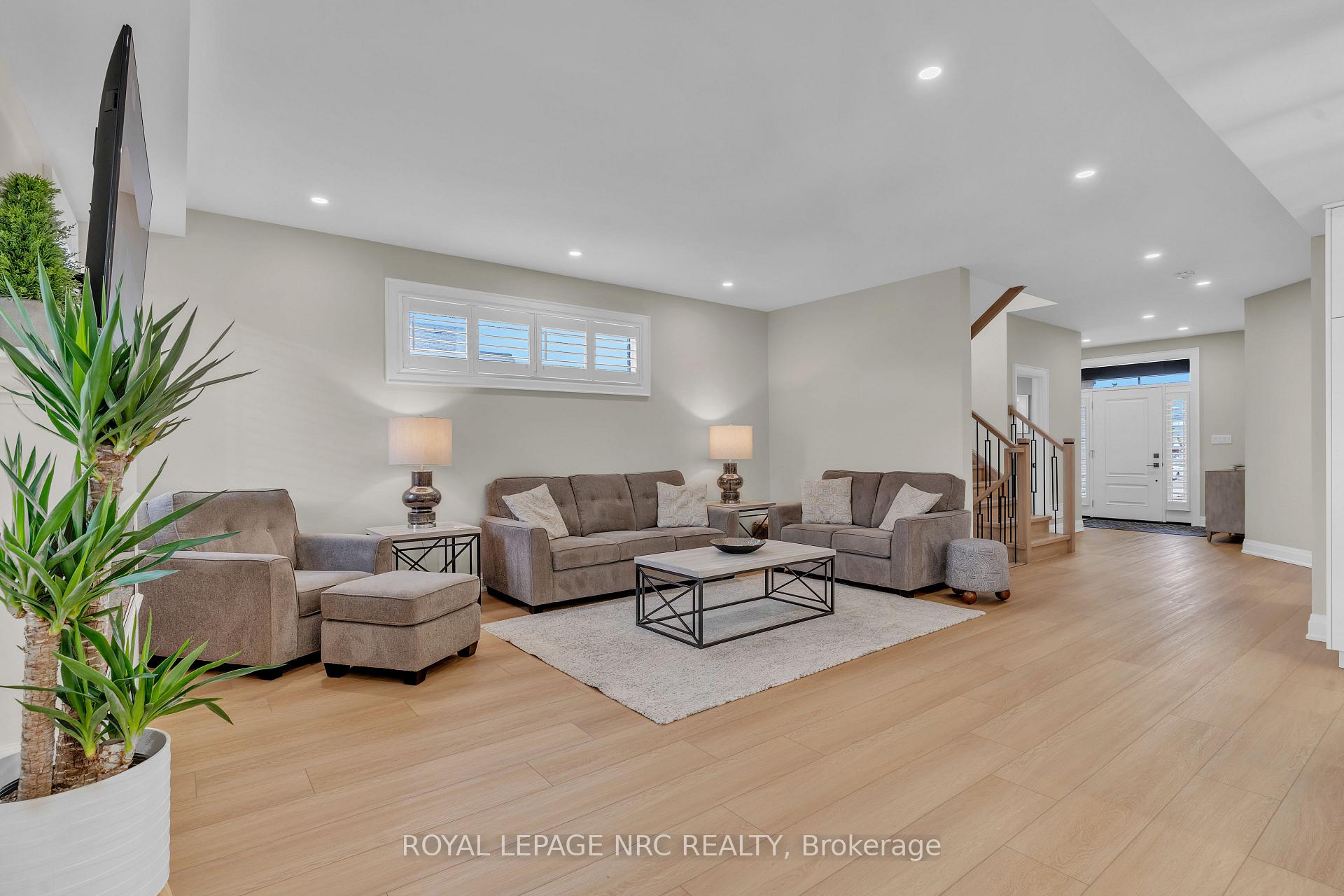Photo 6 of 22 Swan Avenue, Pelham, Fonthill — HOMEH