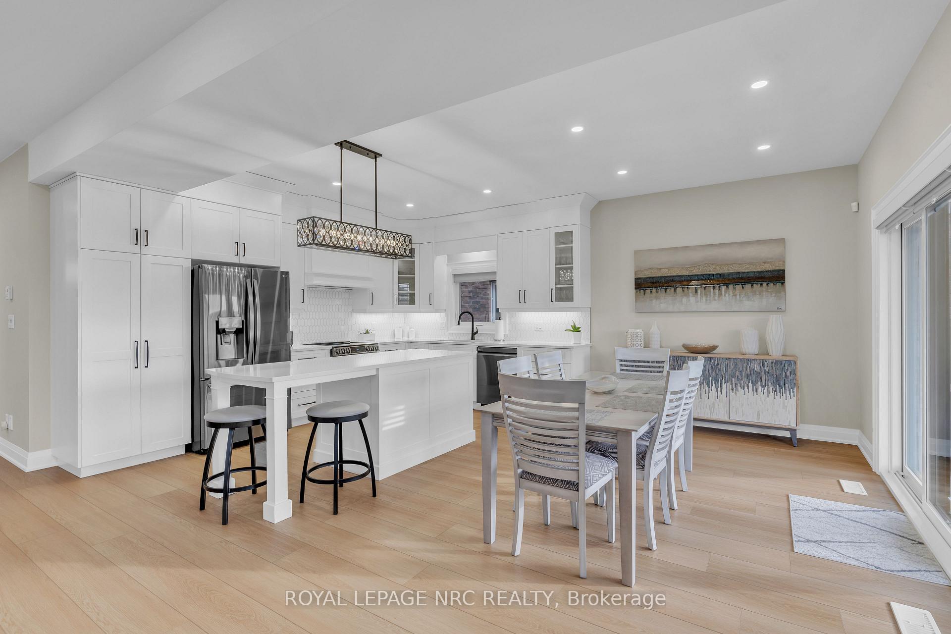 Photo 8 of 22 Swan Avenue, Pelham, Fonthill — HOMEH