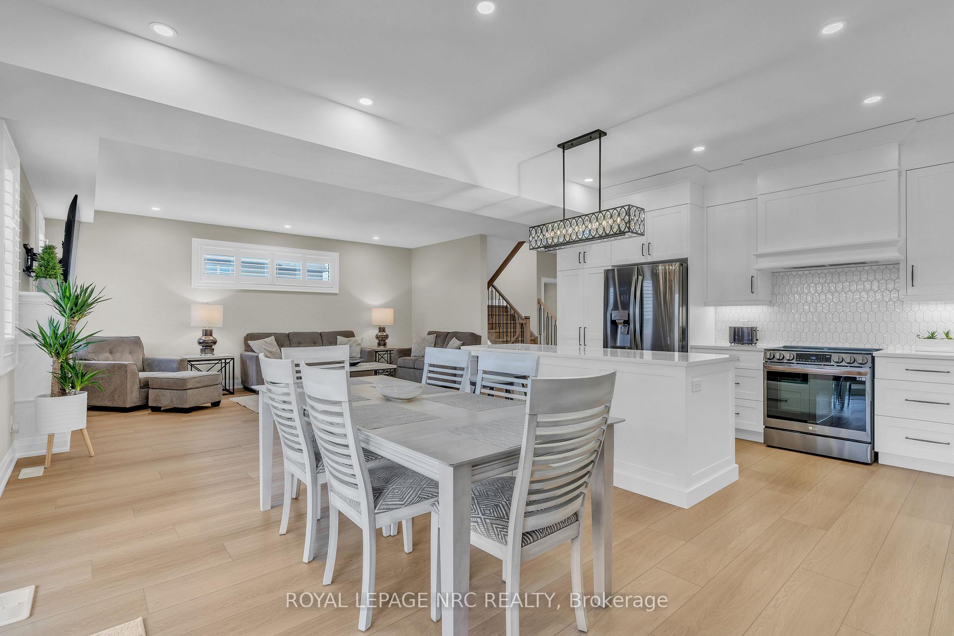 Photo 9 of 22 Swan Avenue, Pelham, Fonthill — HOMEH