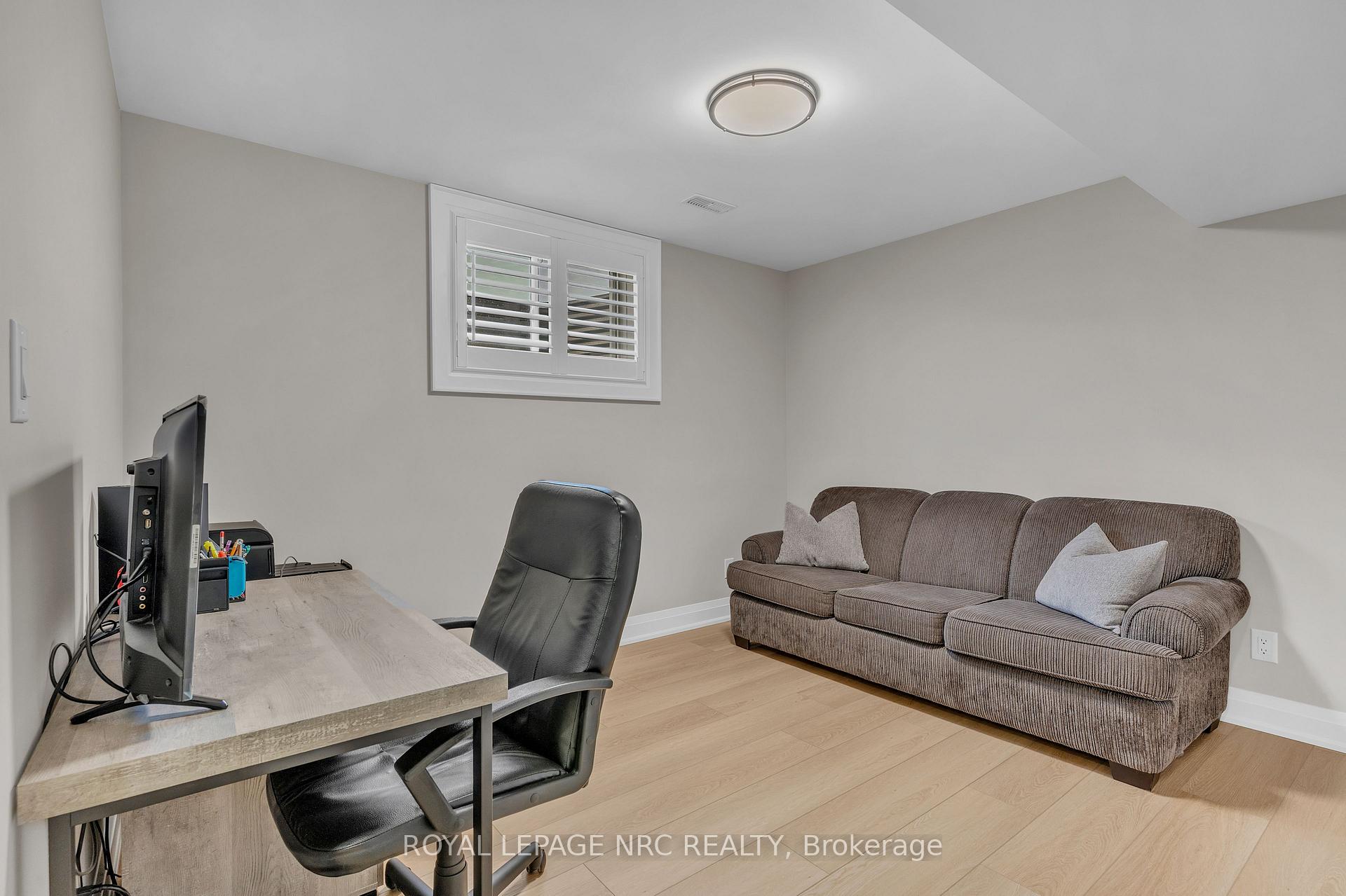 Photo 21 of 22 Swan Avenue, Pelham, Fonthill — HOMEH