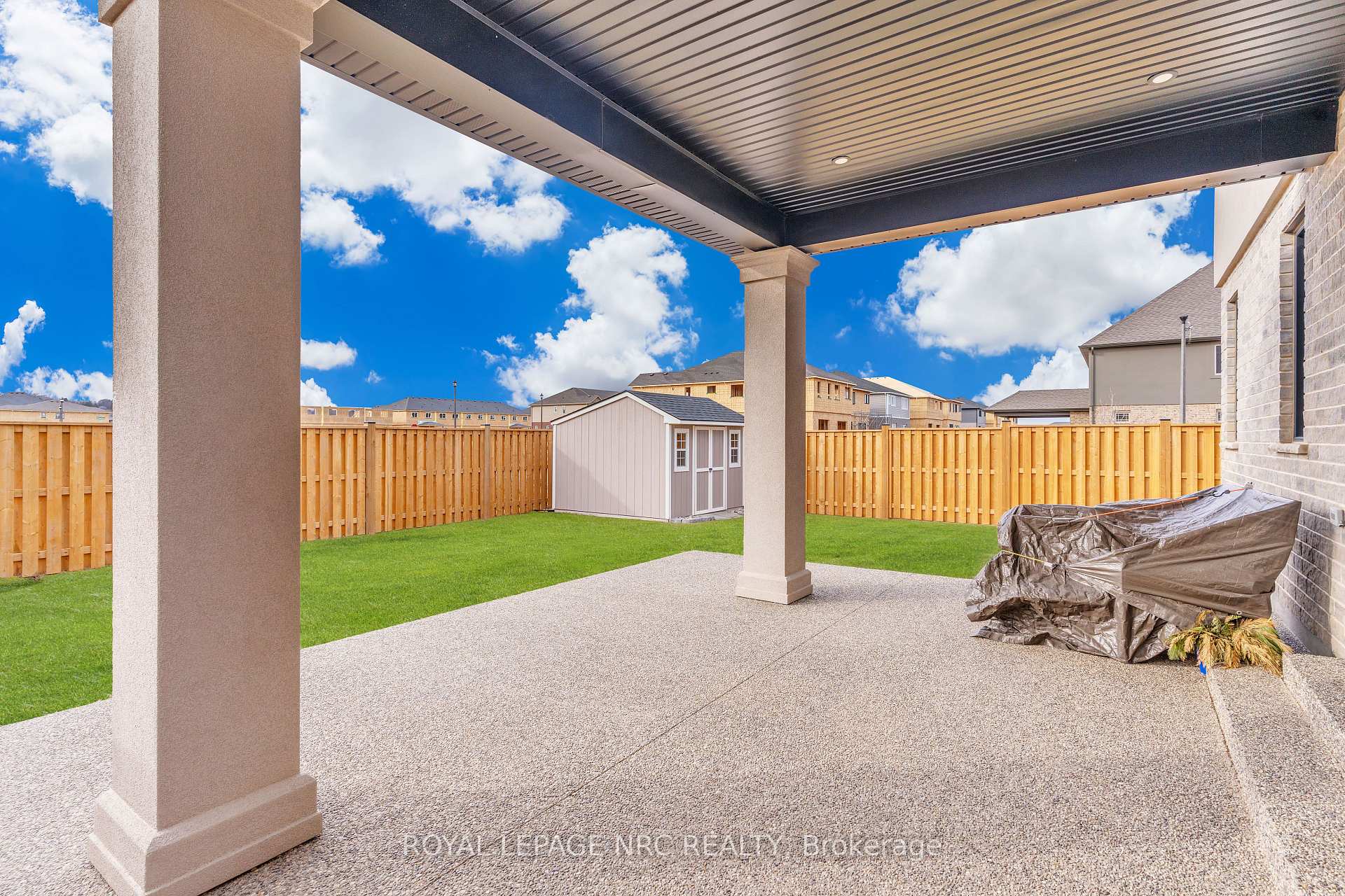 Photo 23 of 22 Swan Avenue, Pelham, Fonthill — HOMEH