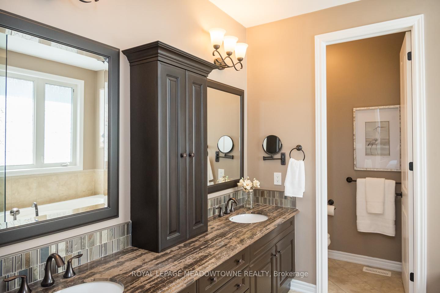 Photo 17 of Unit 2, 485 Pringle Avenue, Milton, Scott — HOMEH