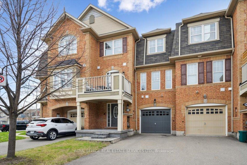 Photo 2 of 922 Brassard Circle, Milton, Willmott — HOMEH