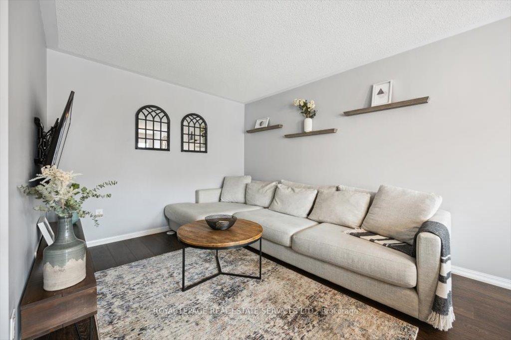 Photo 6 of 922 Brassard Circle, Milton, Willmott — HOMEH