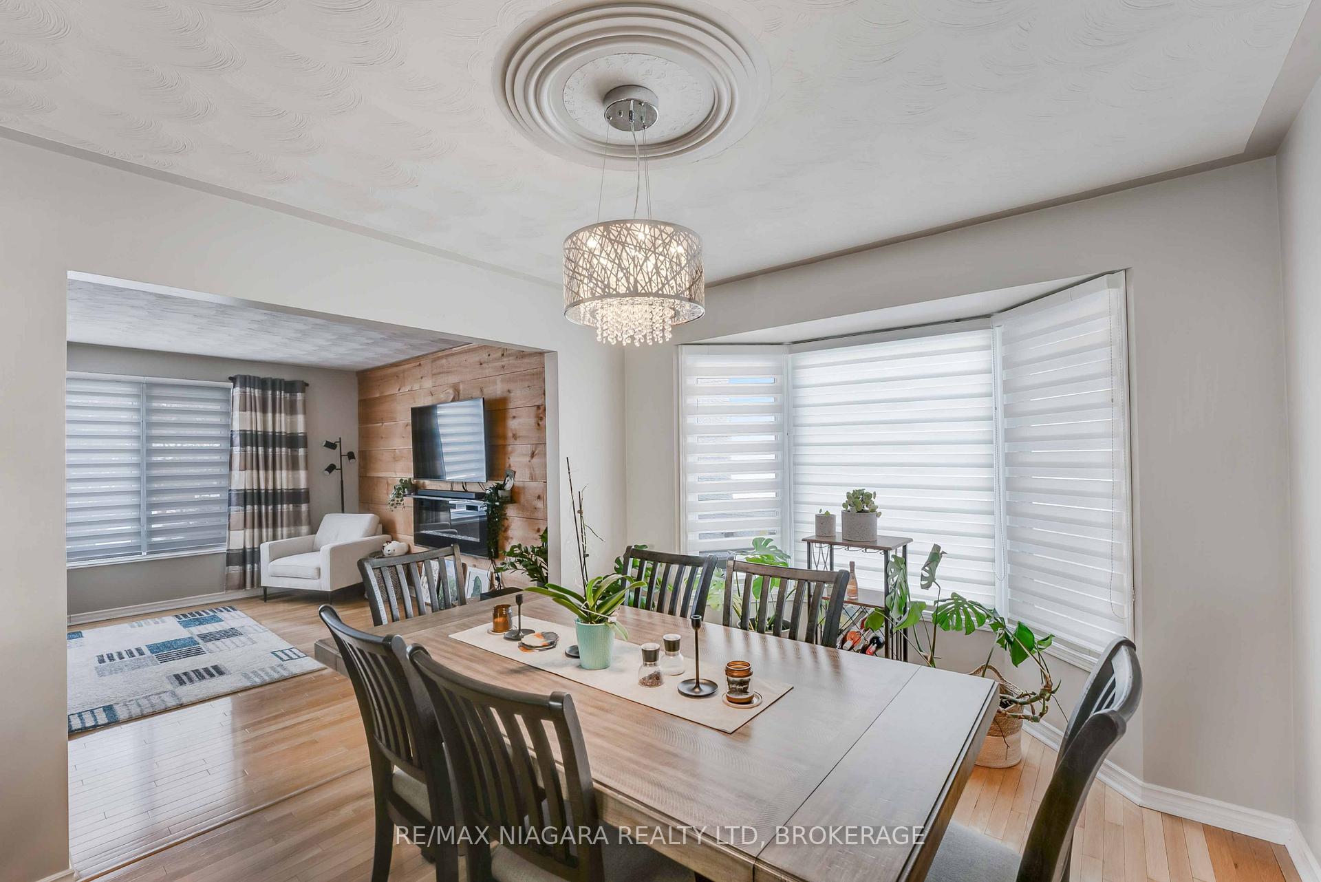 Photo 10 of 7 Brookbank Crescent, Pelham, Fonthill — HOMEH