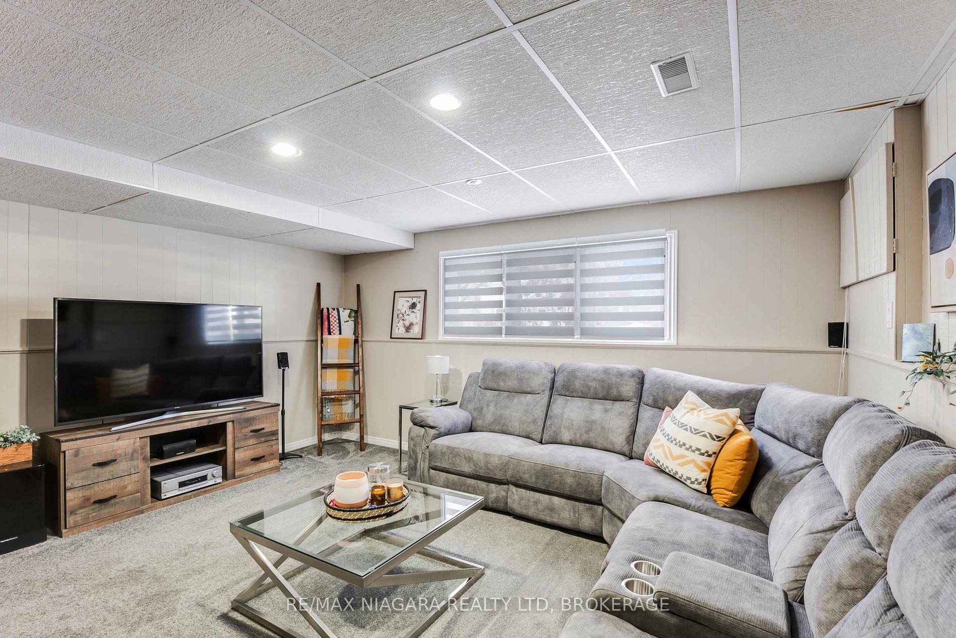 Photo 24 of 7 Brookbank Crescent, Pelham, Fonthill — HOMEH