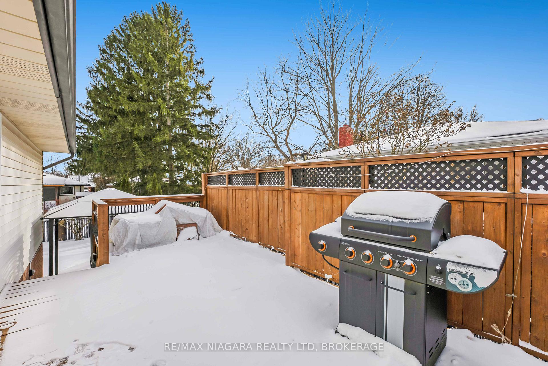Photo 31 of 7 Brookbank Crescent, Pelham, Fonthill — HOMEH