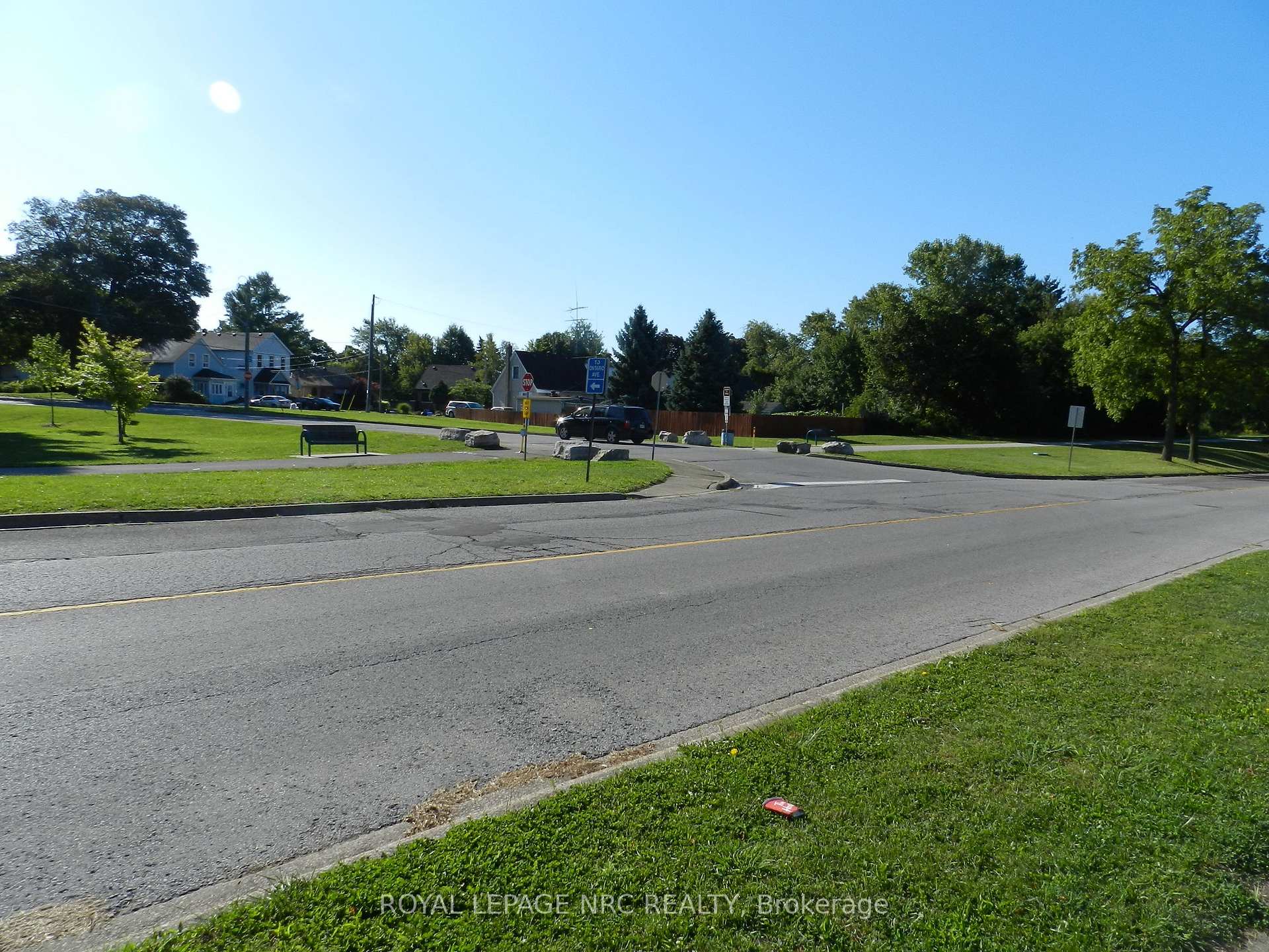 Photo 5 of 4999 Palmer Avenue N, Niagara Falls, Downtown — HOMEH