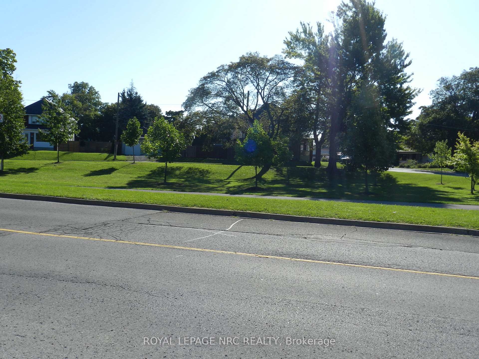 Photo 6 of 4999 Palmer Avenue N, Niagara Falls, Downtown — HOMEH