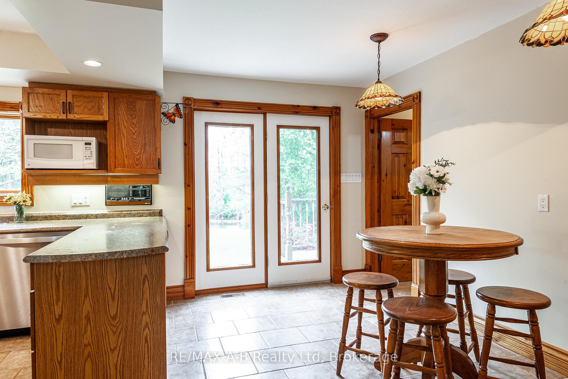 Photo 15 of 3408 Perth Road 130, Perth South, Downie — HOMEH