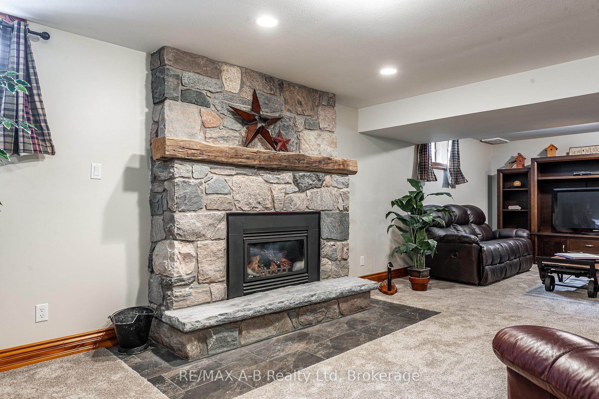 Photo 36 of 3408 Perth Road 130, Perth South, Downie — HOMEH