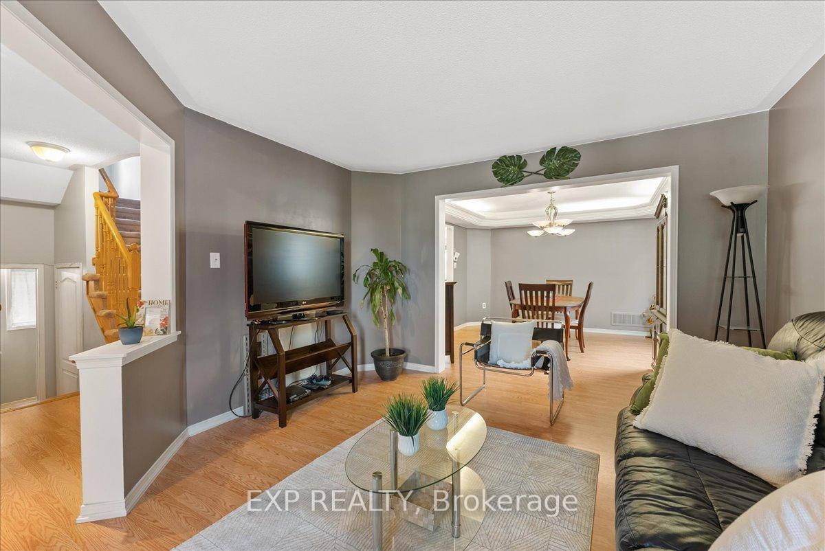 Photo 5 of 1777 Badgley Drive, Oshawa, Taunton — HOMEH