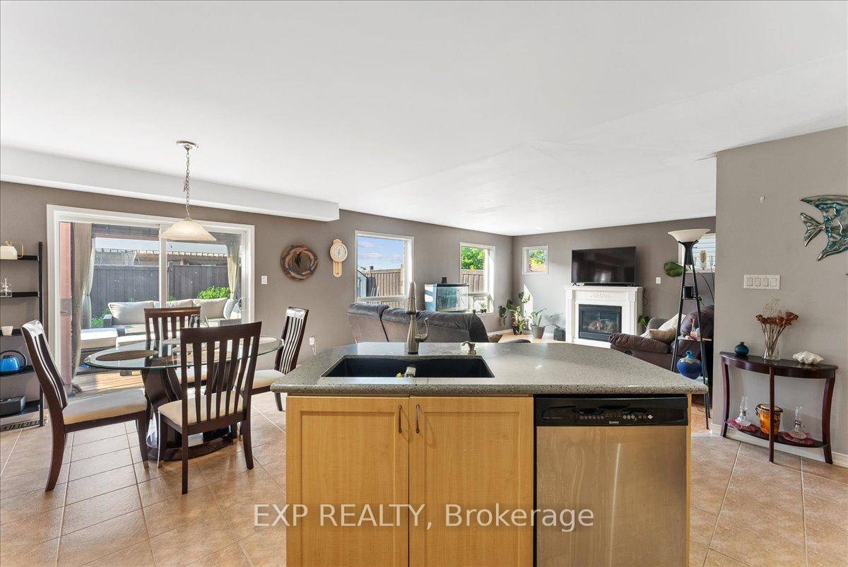 Photo 12 of 1777 Badgley Drive, Oshawa, Taunton — HOMEH