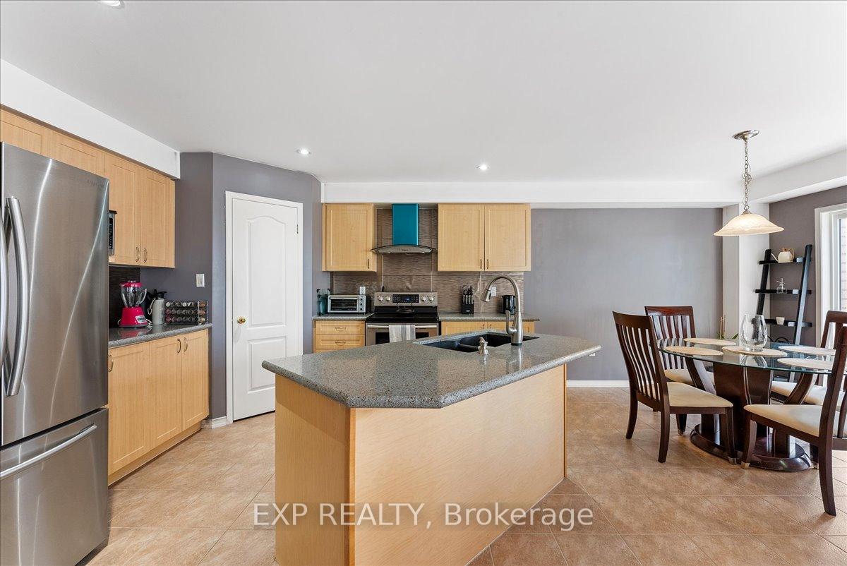 Photo 13 of 1777 Badgley Drive, Oshawa, Taunton — HOMEH