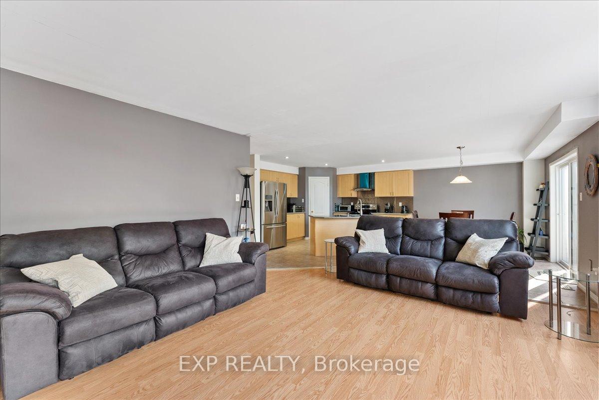 Photo 20 of 1777 Badgley Drive, Oshawa, Taunton — HOMEH