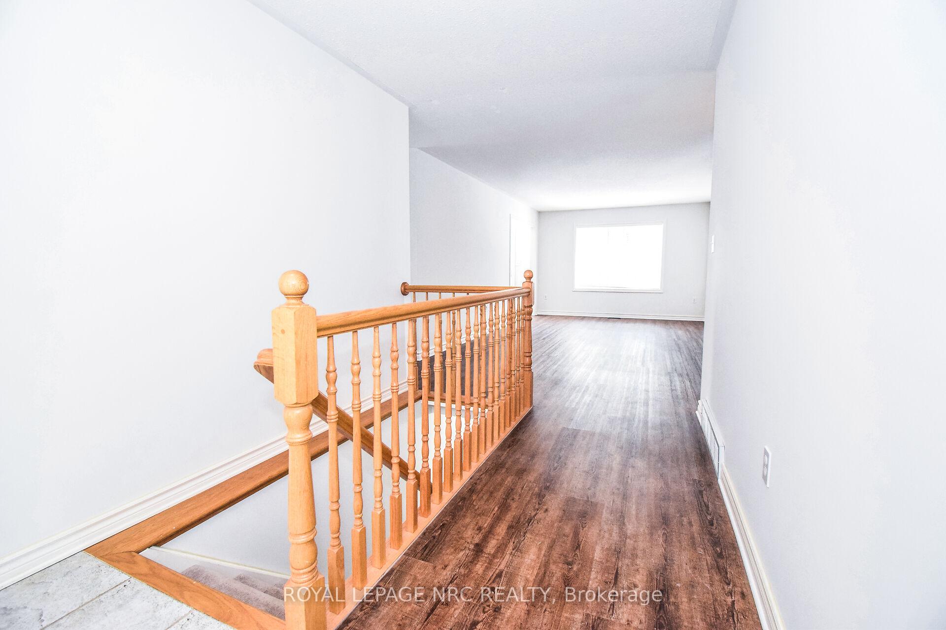 Photo 6 of 27 Chestnut Street, Pelham, Fonthill — HOMEH