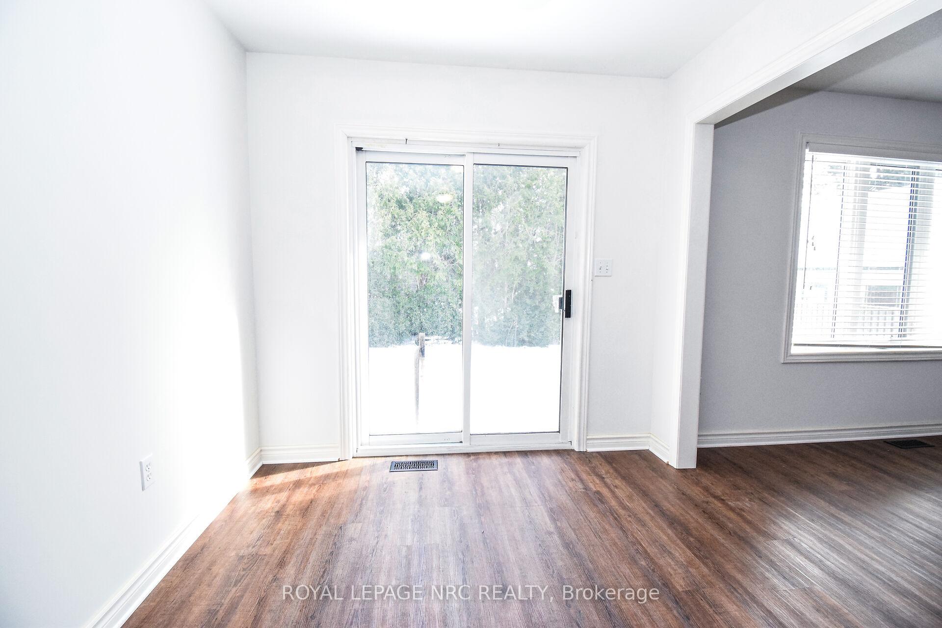 Photo 15 of 27 Chestnut Street, Pelham, Fonthill — HOMEH