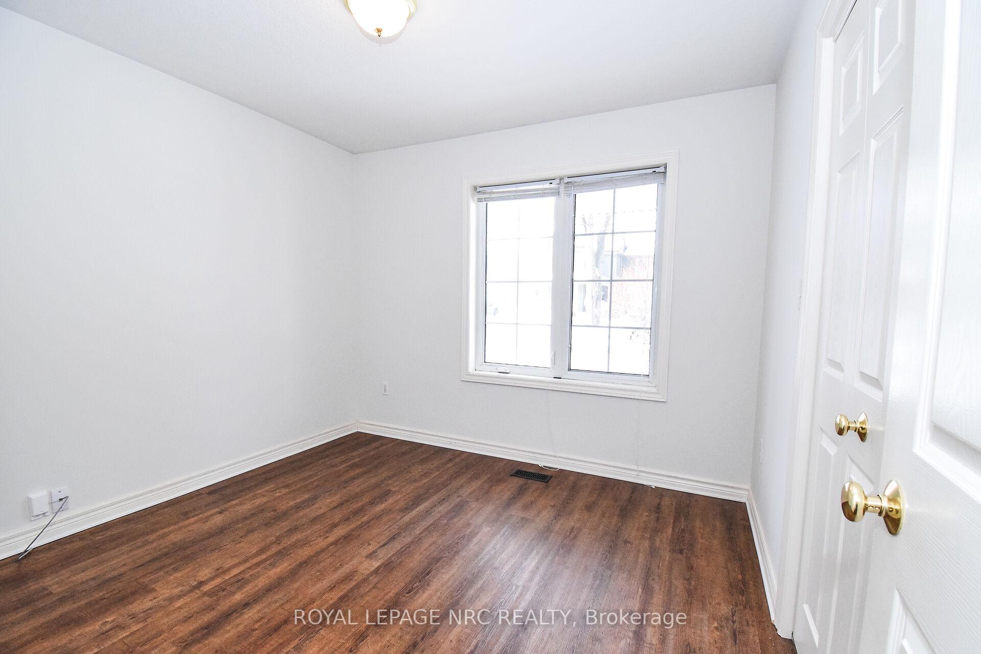 Photo 25 of 27 Chestnut Street, Pelham, Fonthill — HOMEH