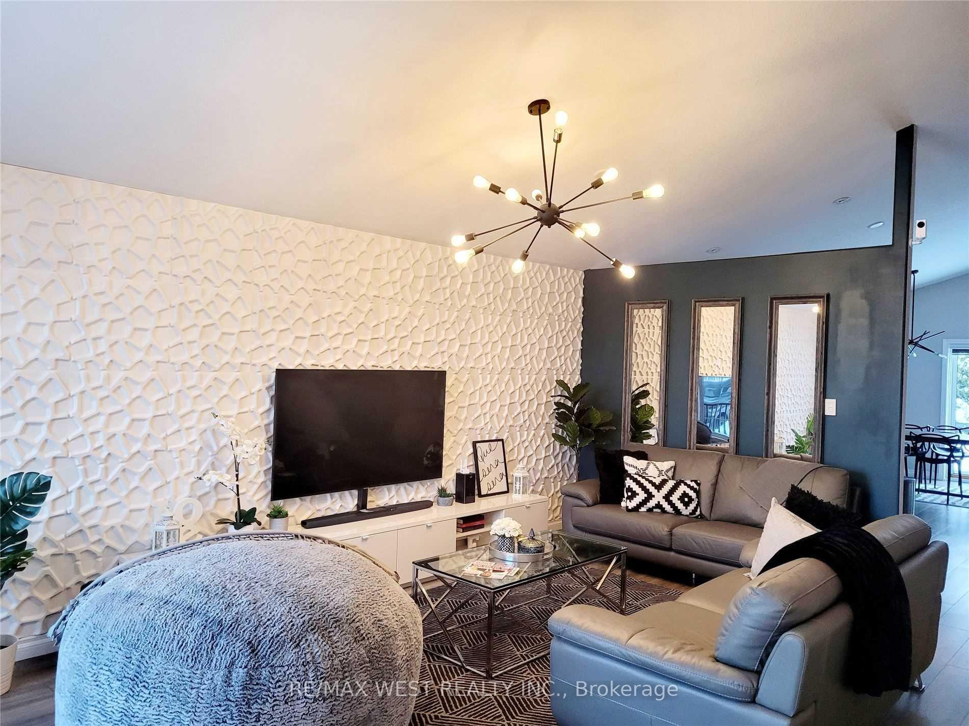 Photo 6 of 8320 Feren Drive, Niagara Falls, Ascot — HOMEH