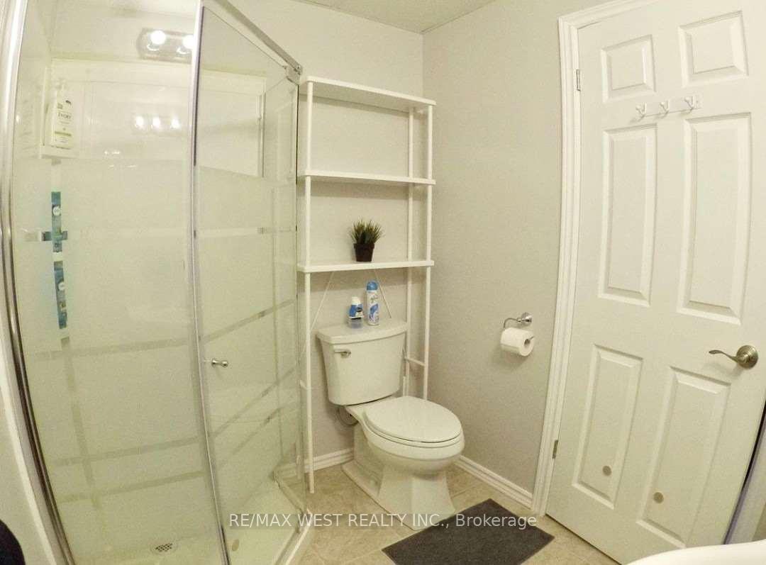 Photo 19 of 8320 Feren Drive, Niagara Falls, Ascot — HOMEH