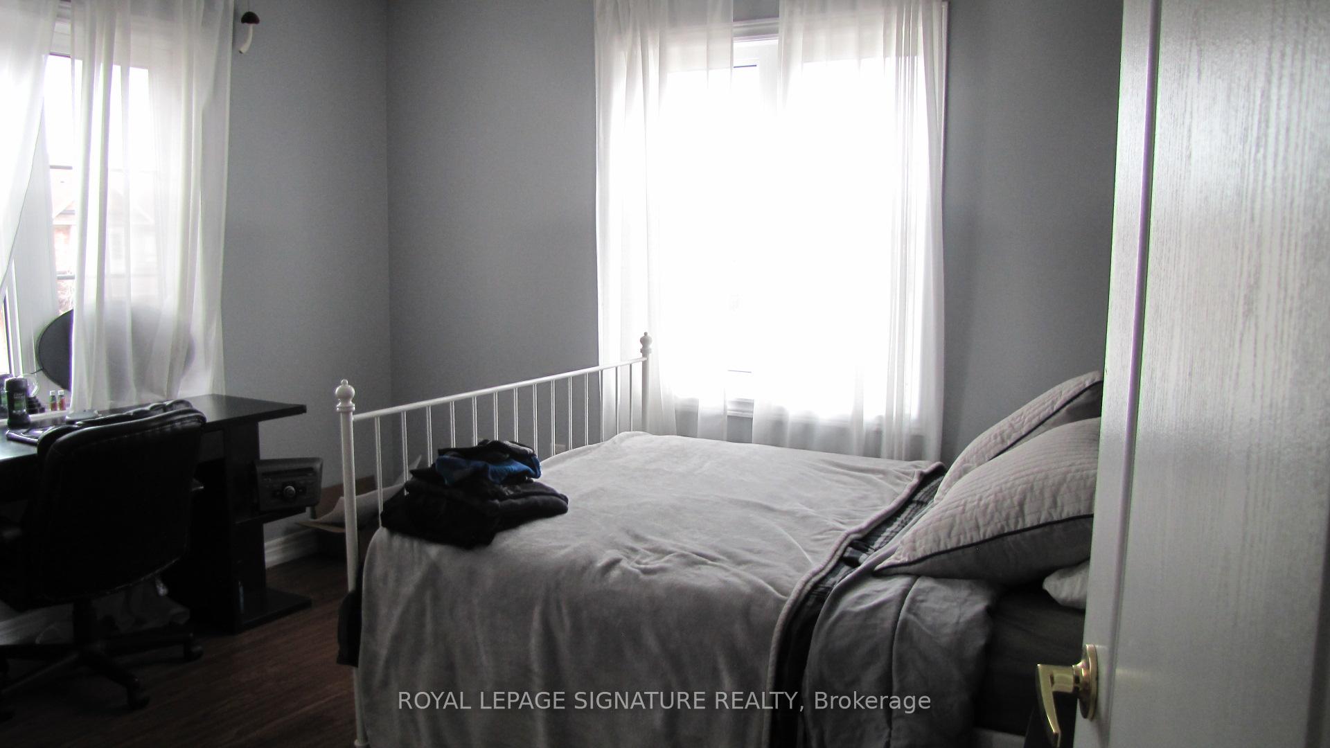 Photo 12 of 351 Wrigglesworth Crescent, Milton, Scott — HOMEH