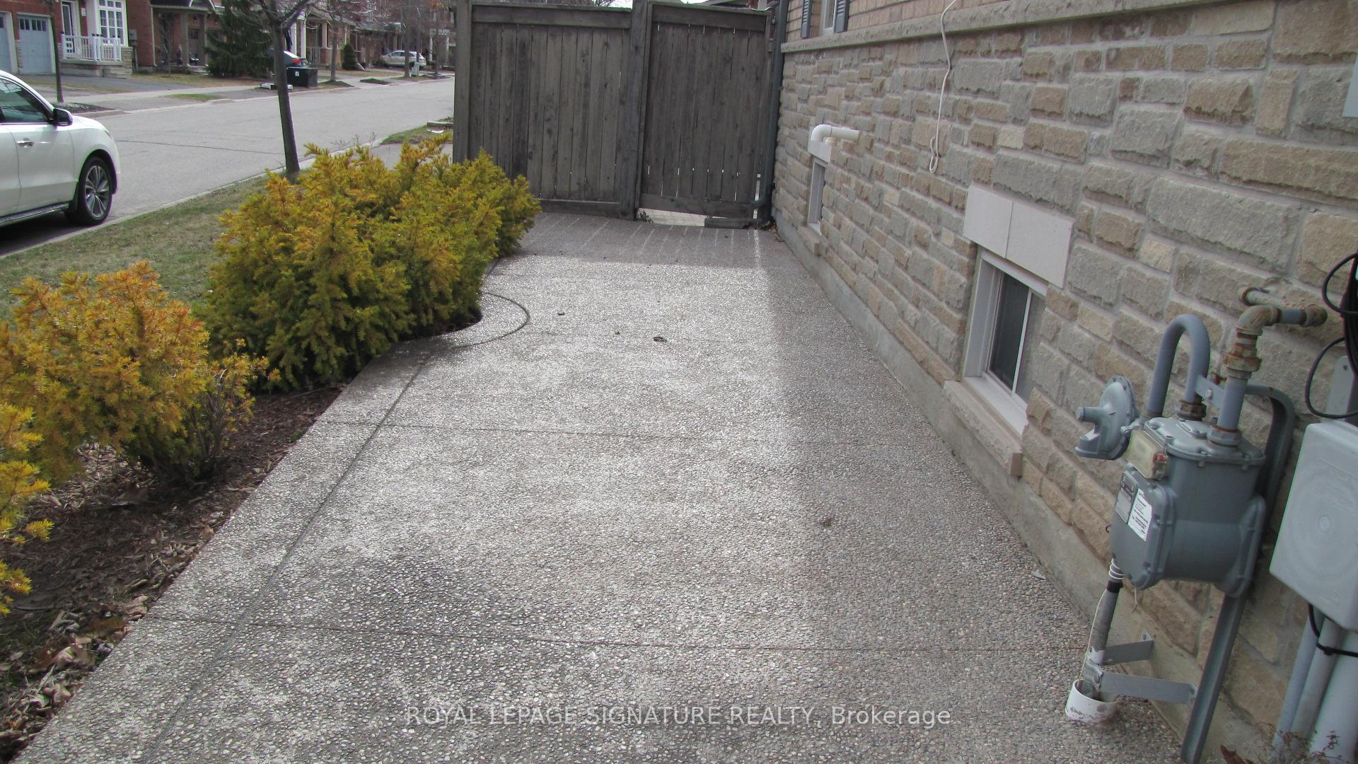Photo 16 of 351 Wrigglesworth Crescent, Milton, Scott — HOMEH
