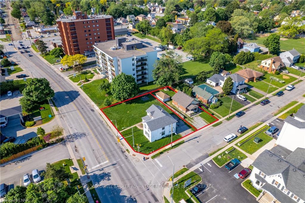 Photo 2 of 3879 Portage Road, Niagara Falls, Stamford — HOMEH