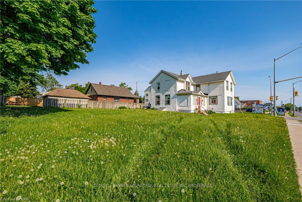 Photo 4 of 3879 Portage Road, Niagara Falls, Stamford — HOMEH