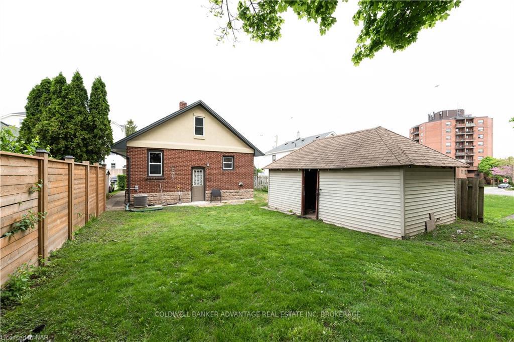 Photo 8 of 3879 Portage Road, Niagara Falls, Stamford — HOMEH