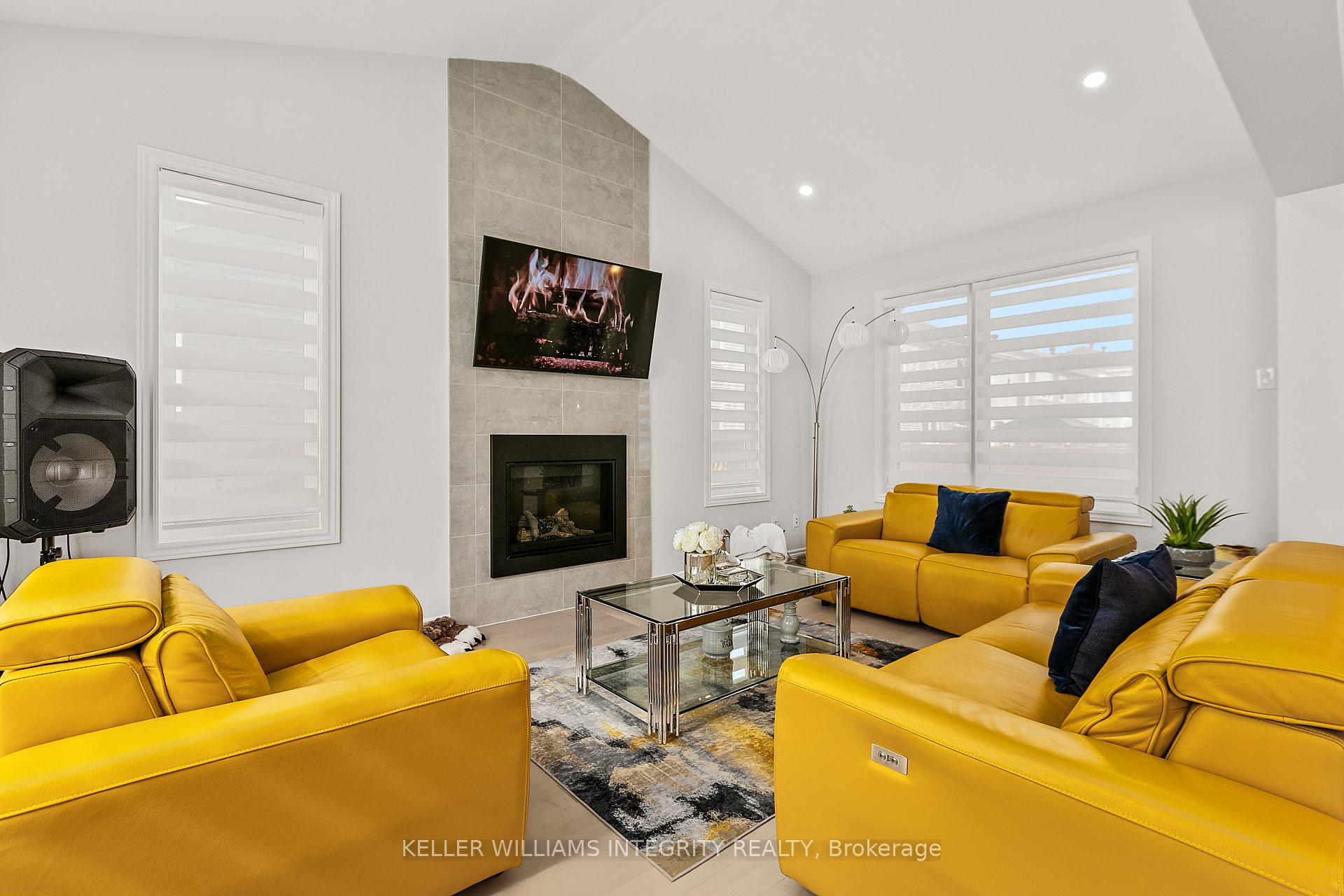 Photo 4 of 153 Aubrais Crescent, Ottawa, Chapel Hill South - Orleans Village — HOMEH