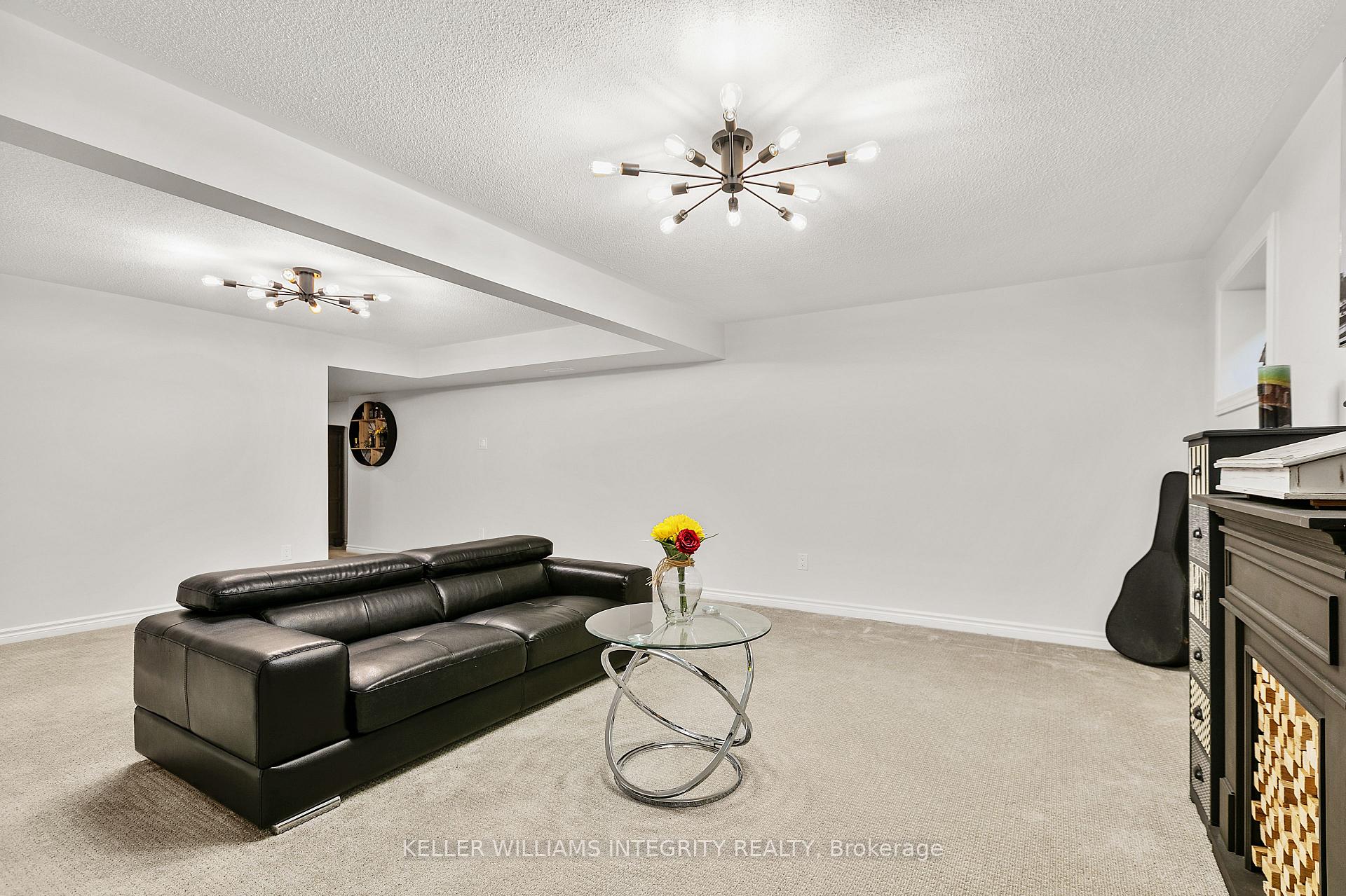Photo 33 of 153 Aubrais Crescent, Ottawa, Chapel Hill South - Orleans Village — HOMEH