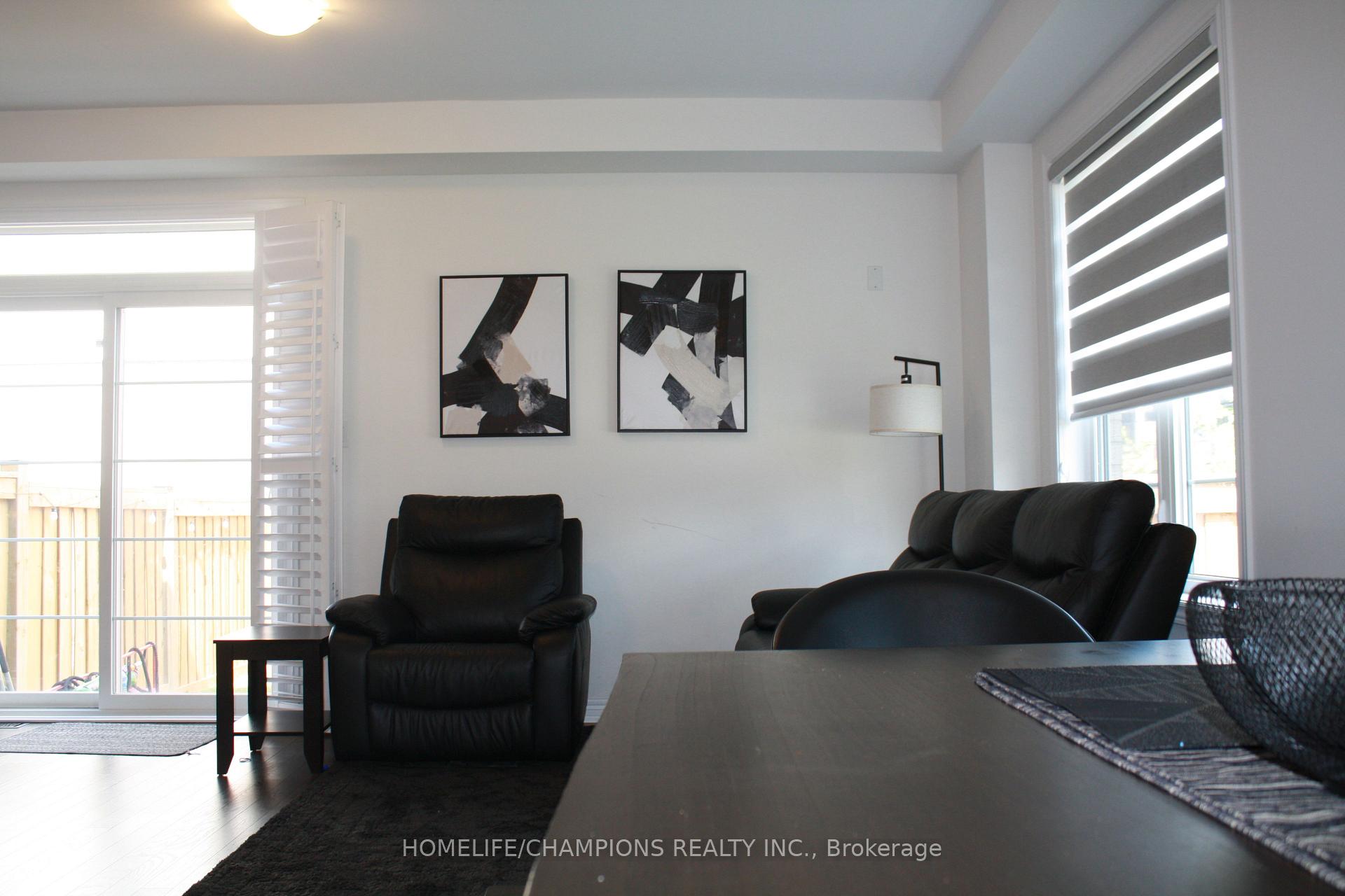 Photo 7 of 50 Air Dancer Crescent, Oshawa, Windfields — HOMEH