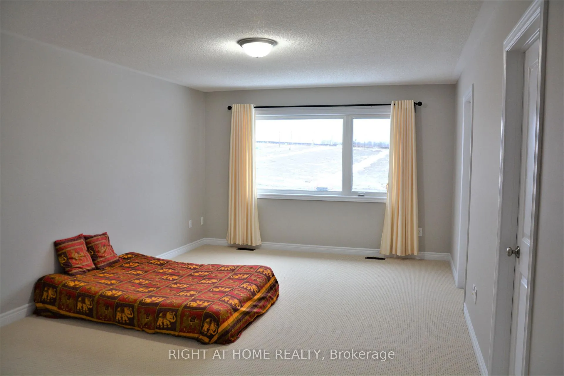 Photo 7 of 1201 Cactus Crescent, Pickering, Rural Pickering — HOMEH